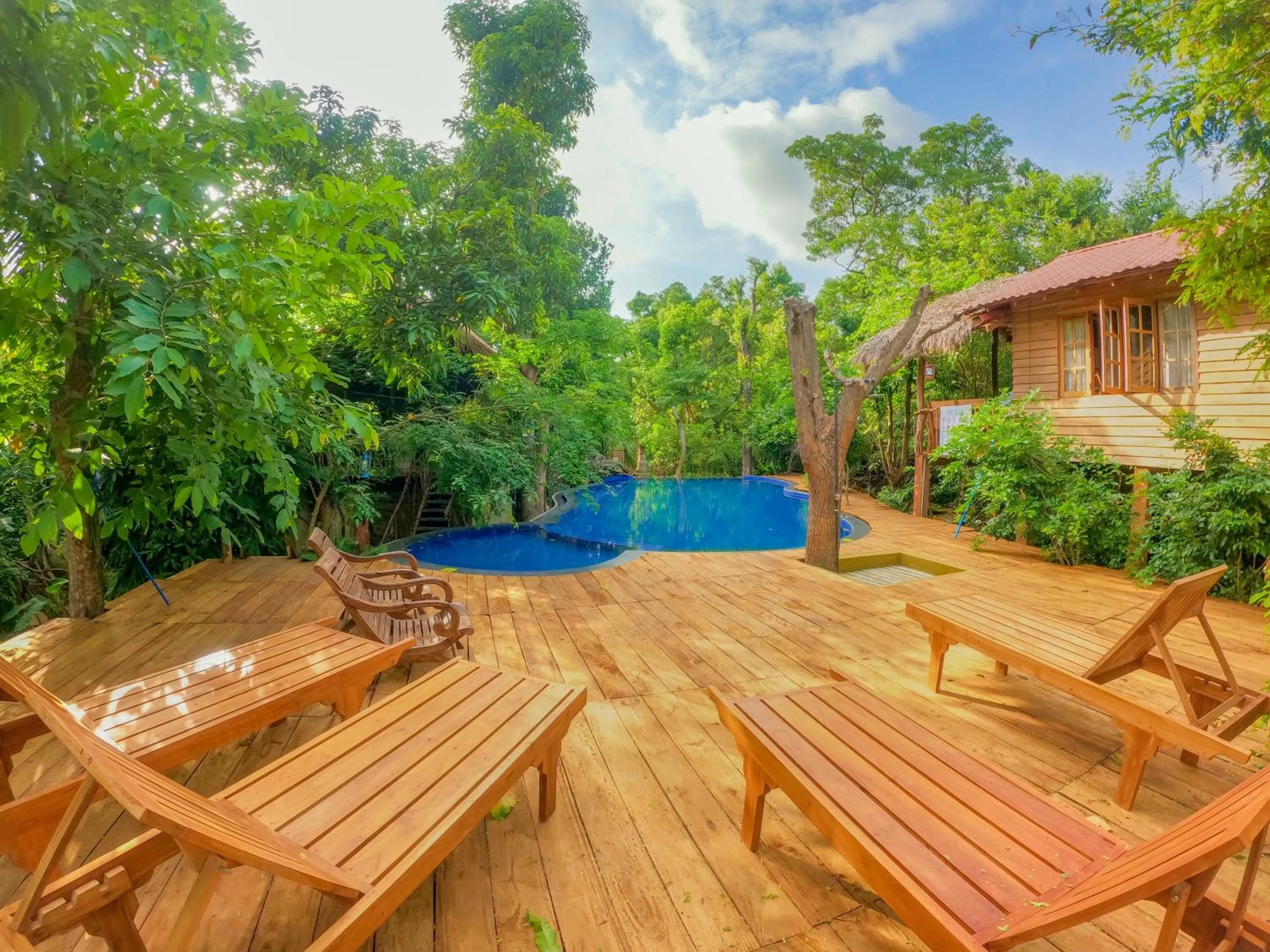 Habarana Tree house Mutu village