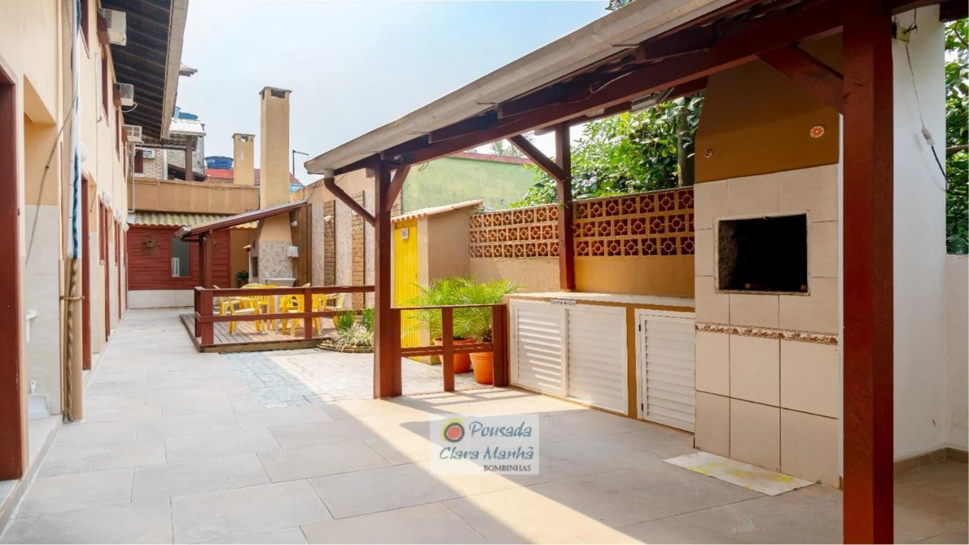 Property building in Pousada Clara Manhã