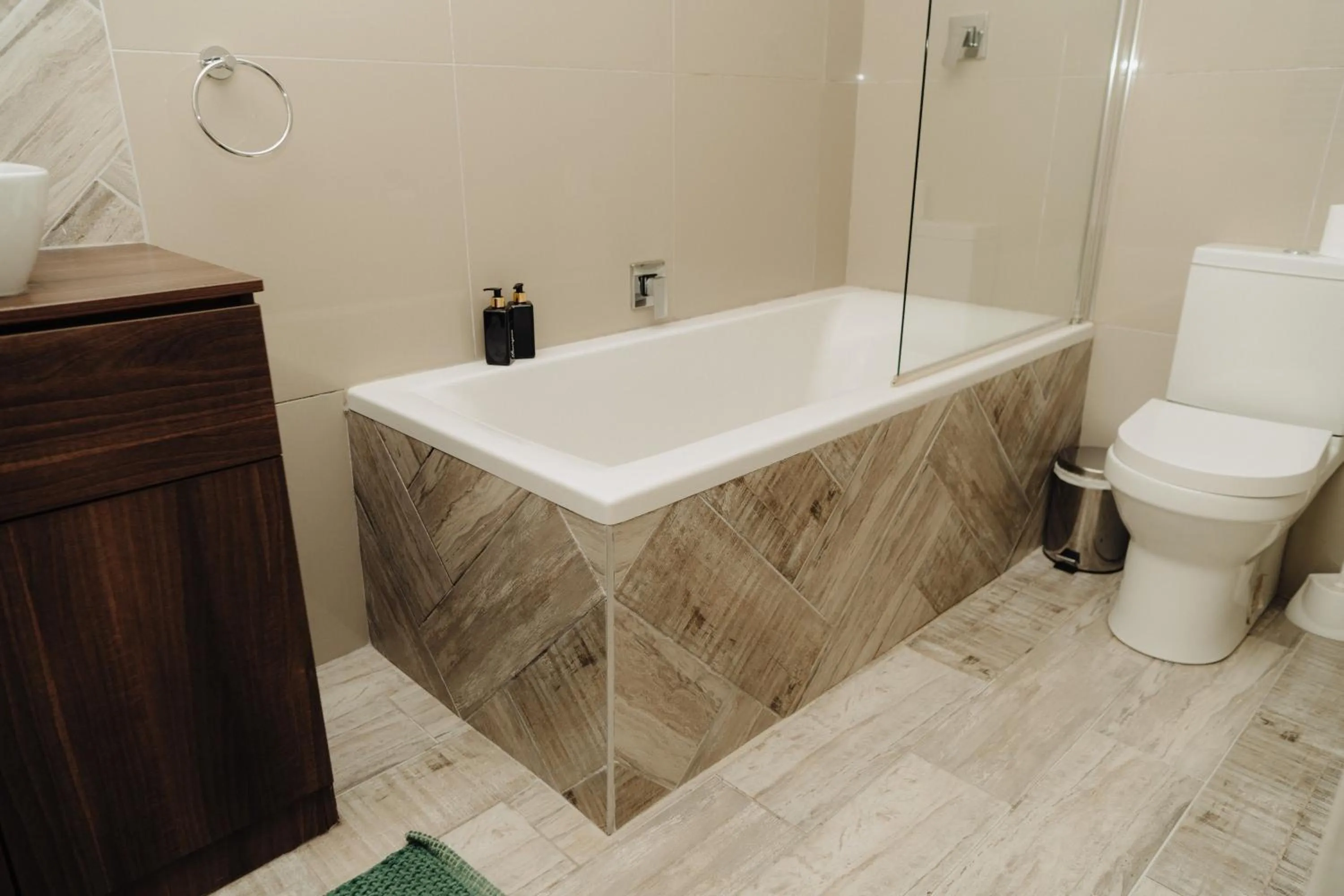 Shower in Forest Hill Wilderness