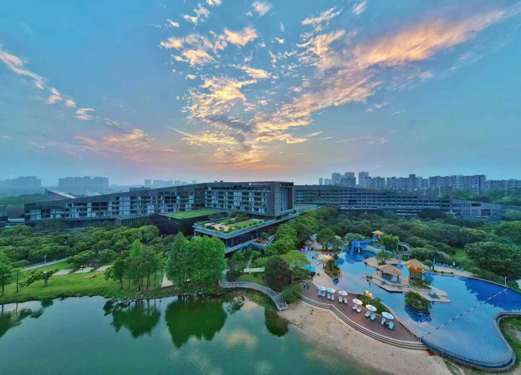 Property building in Hyatt Regency Dongguan