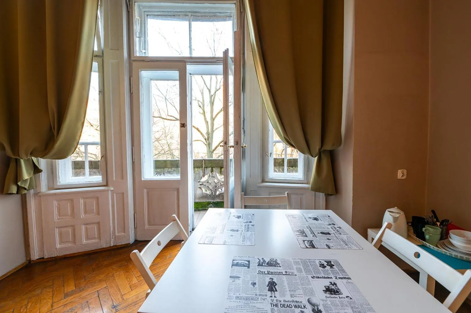 Photo of the whole room, Bed in Trzy Kafki Private Rooms