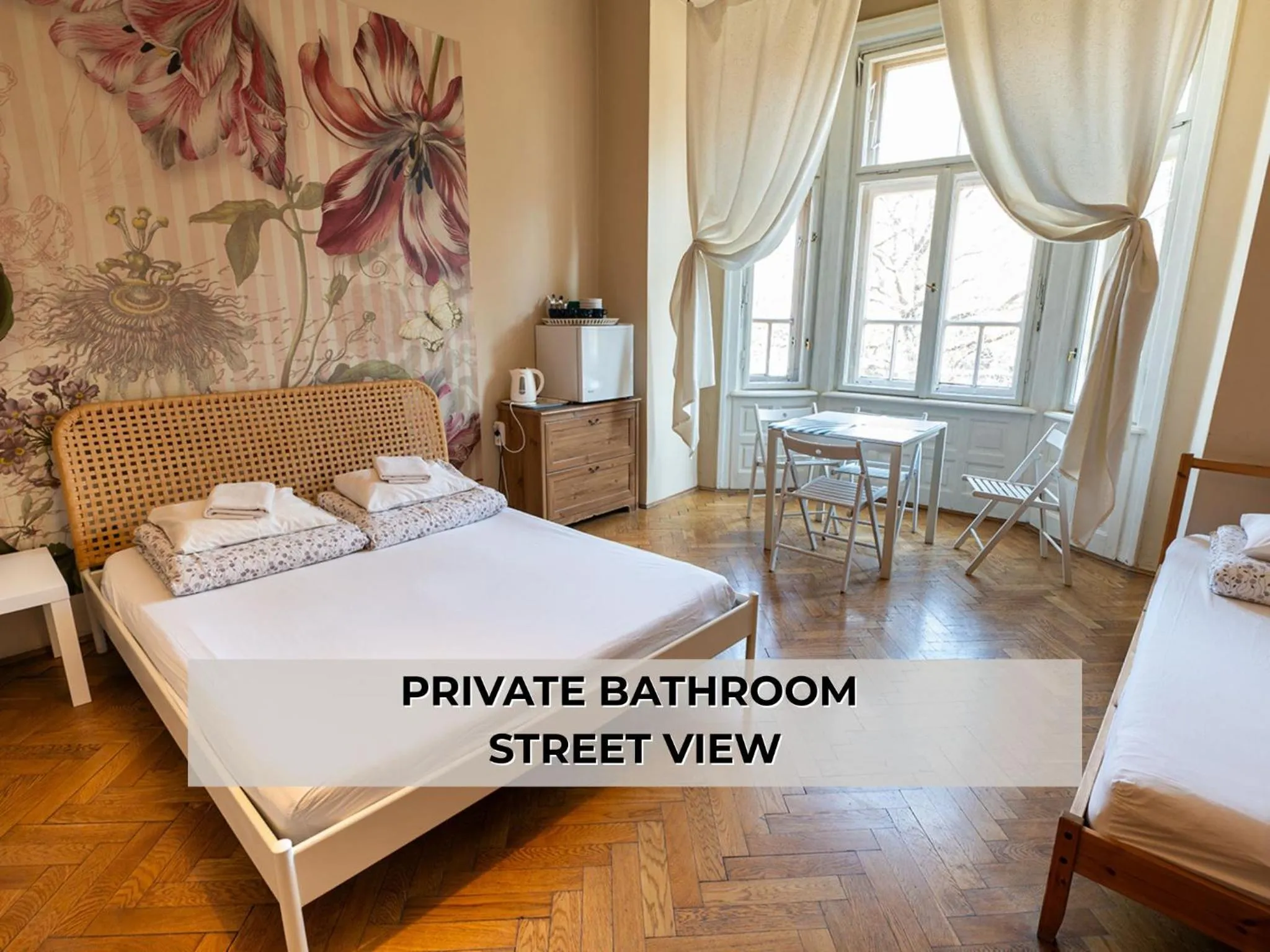 Bed in Trzy Kafki Private Rooms