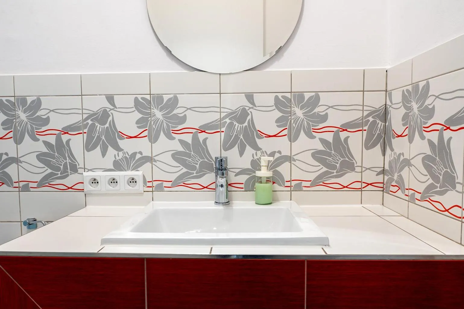 Bathroom in Trzy Kafki Private Rooms