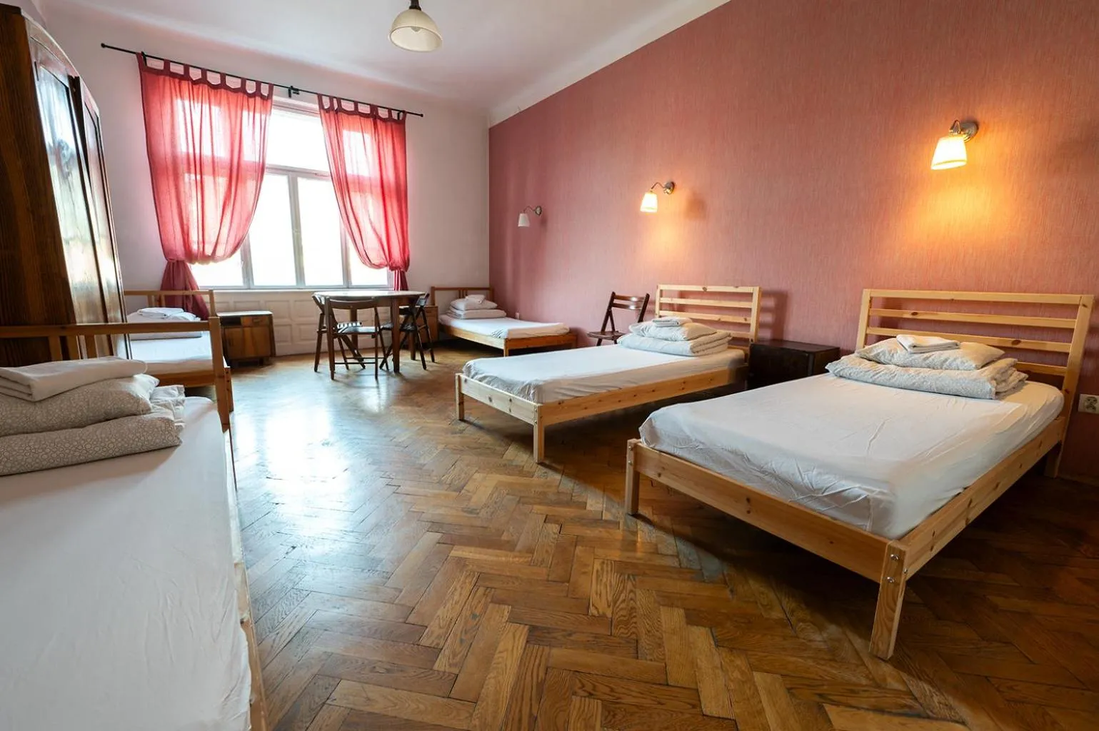 Photo of the whole room, Bed in Trzy Kafki Private Rooms