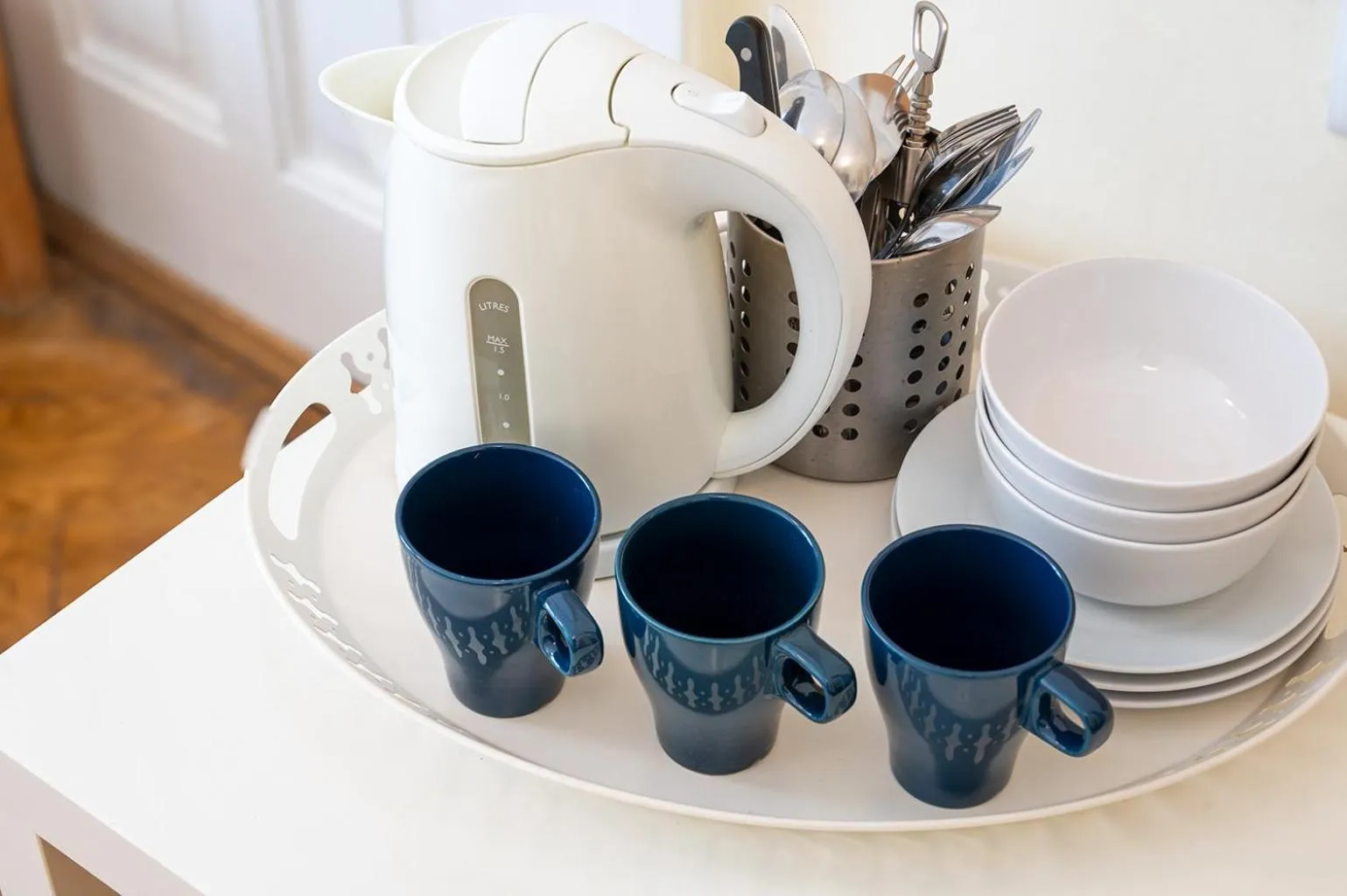 Coffee/tea facilities in Trzy Kafki Private Rooms