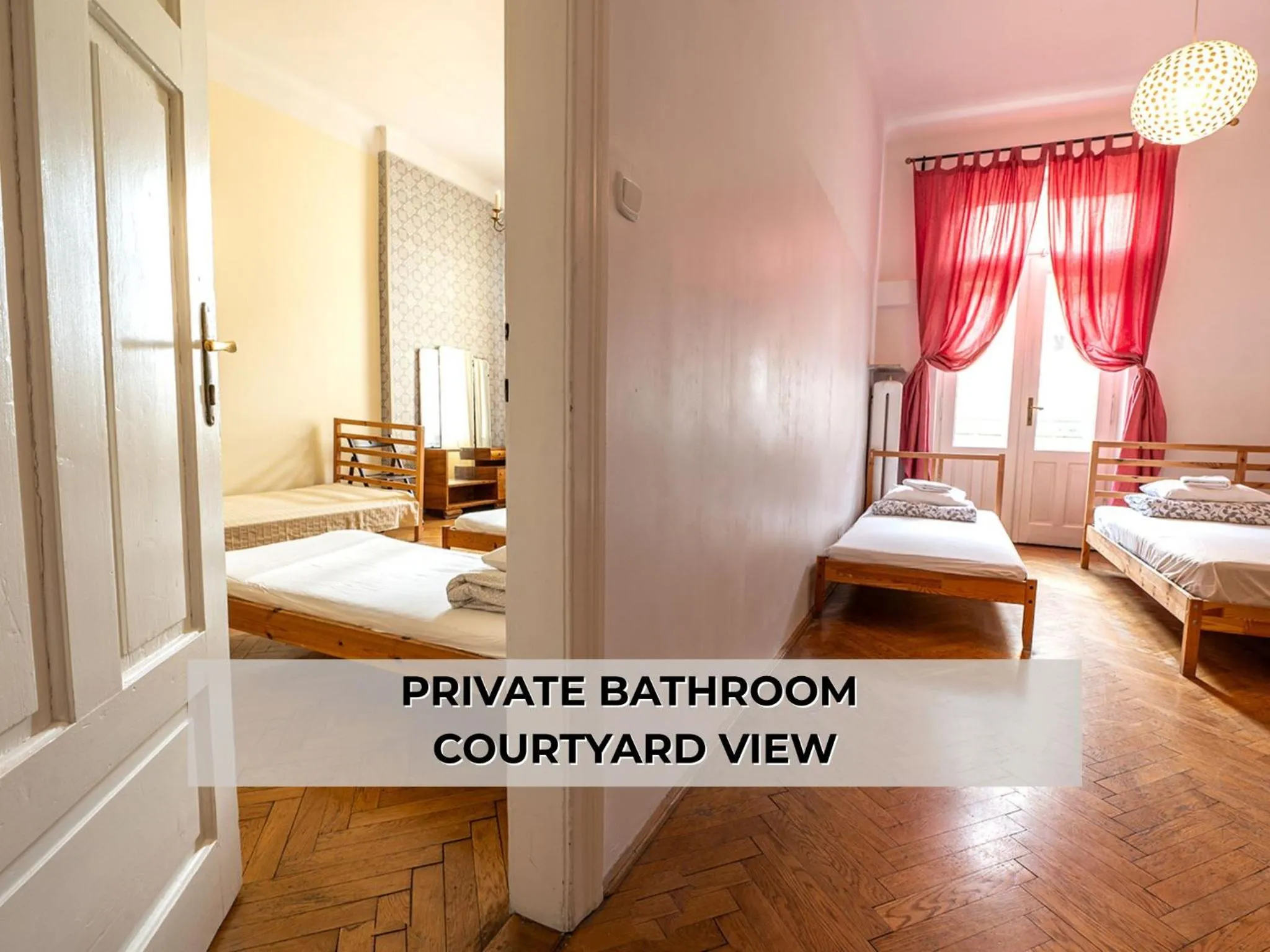 Bed in Trzy Kafki Private Rooms