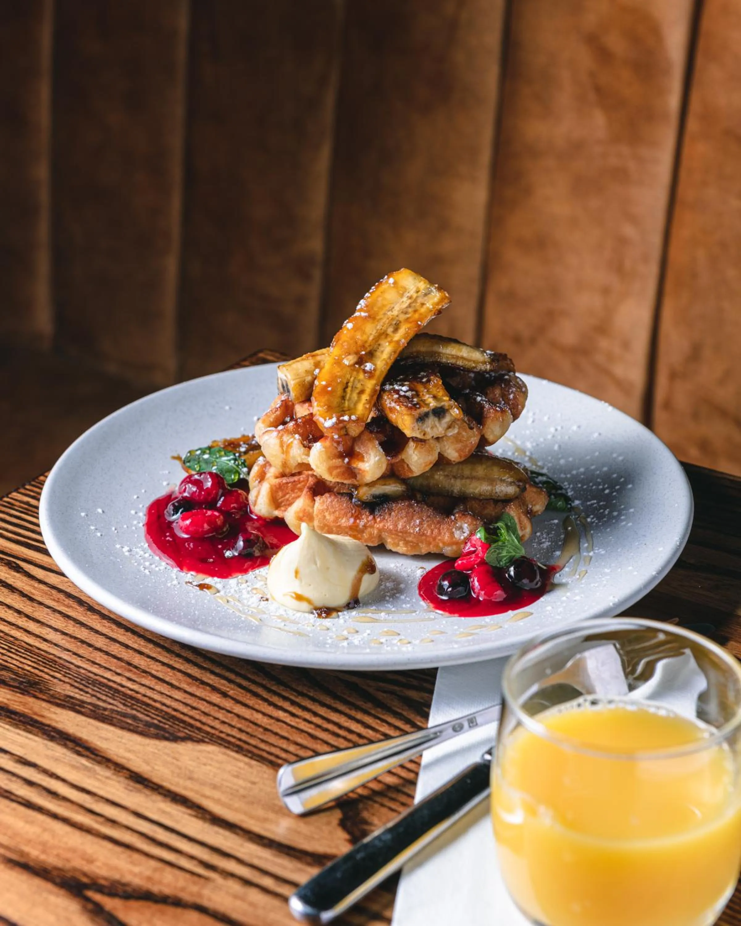 Restaurant/places to eat in Carnmore Hotel Christchurch