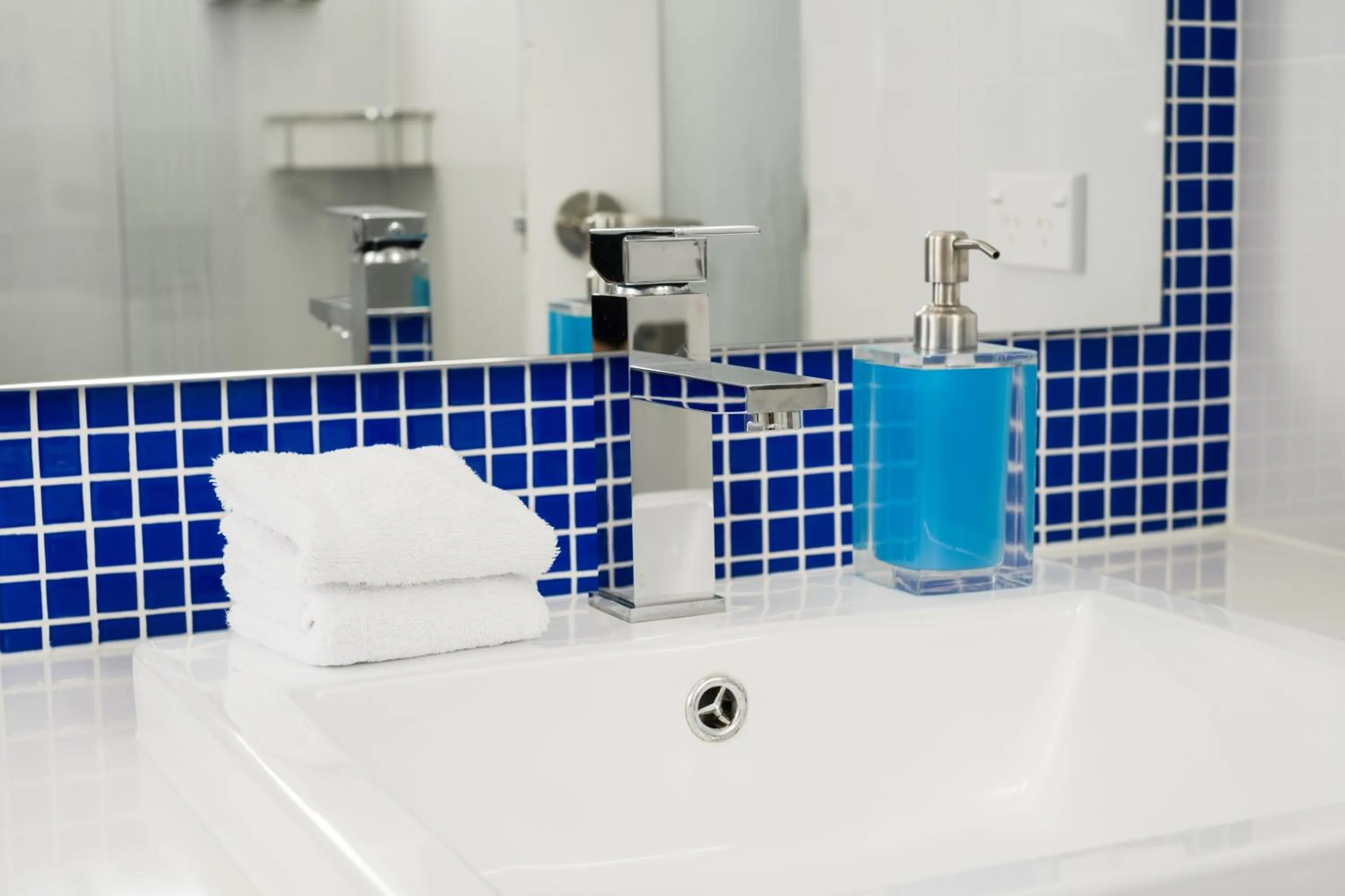 Bathroom in Carnmore Hotel Christchurch