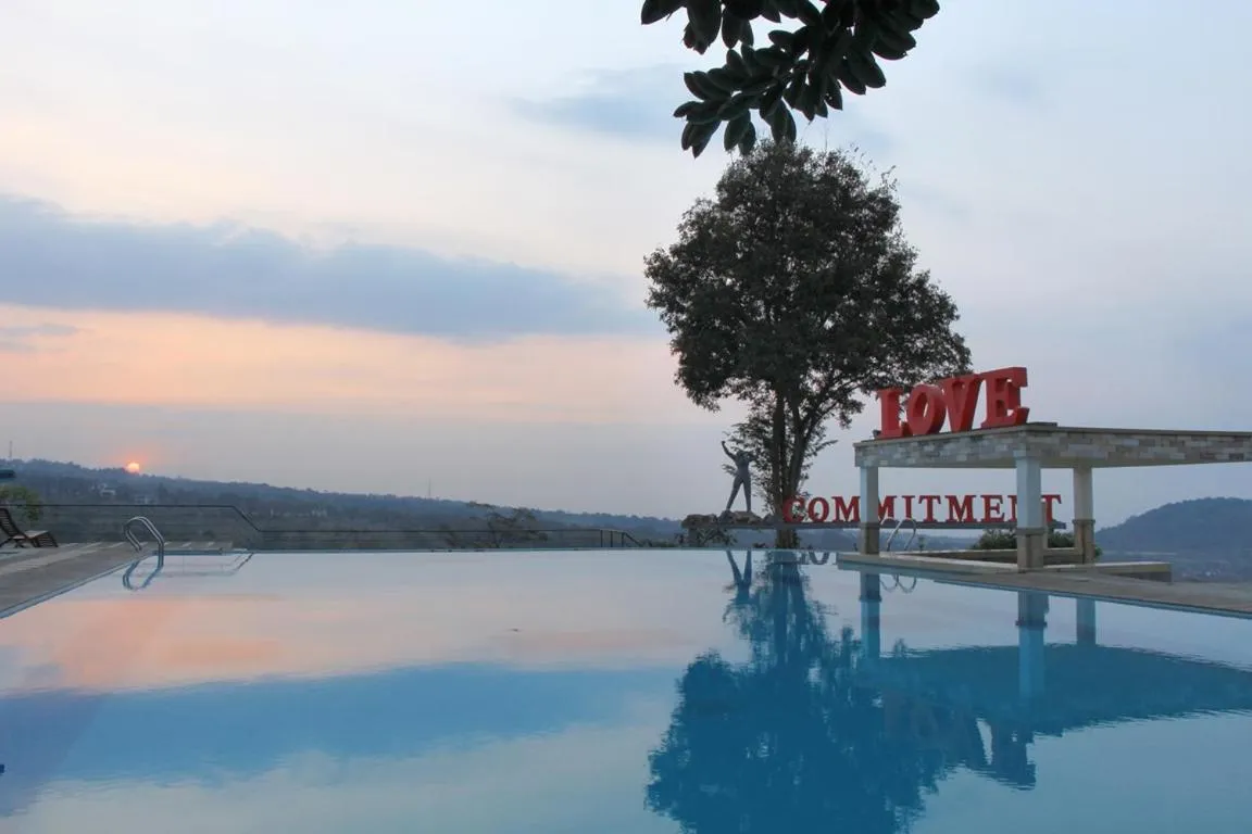 Swimming pool in Blessing Hills Family Resort & Hotel