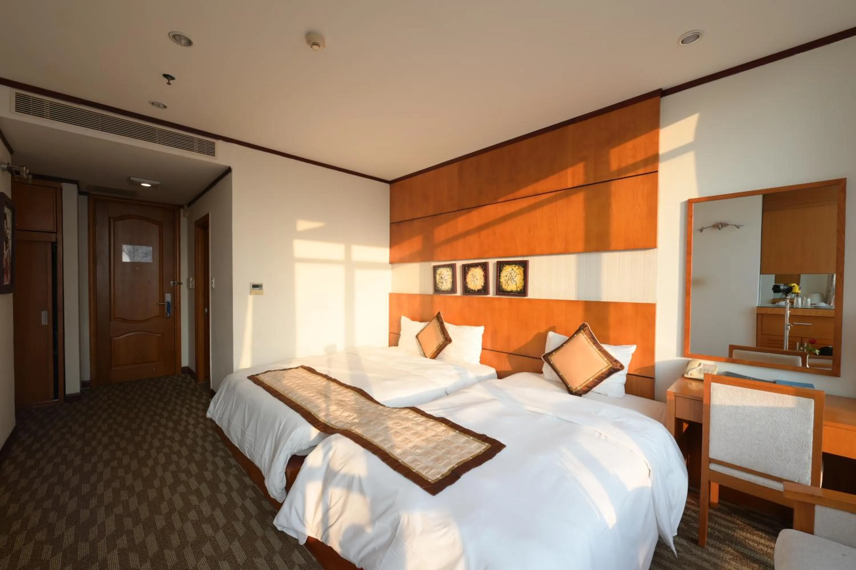 Bedroom, Bed in Danang Petro Hotel