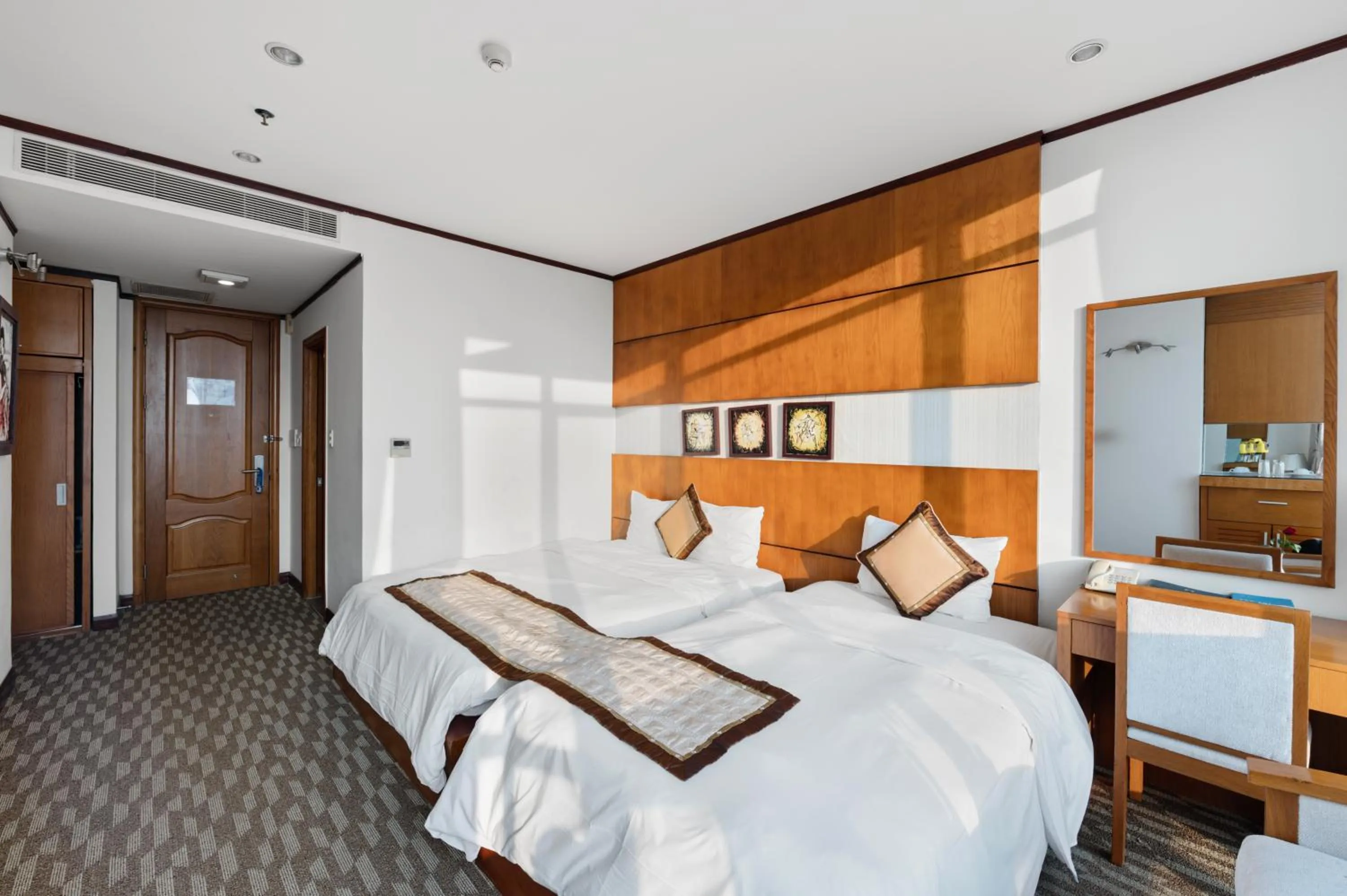 Bedroom, Bed in Danang Petro Hotel