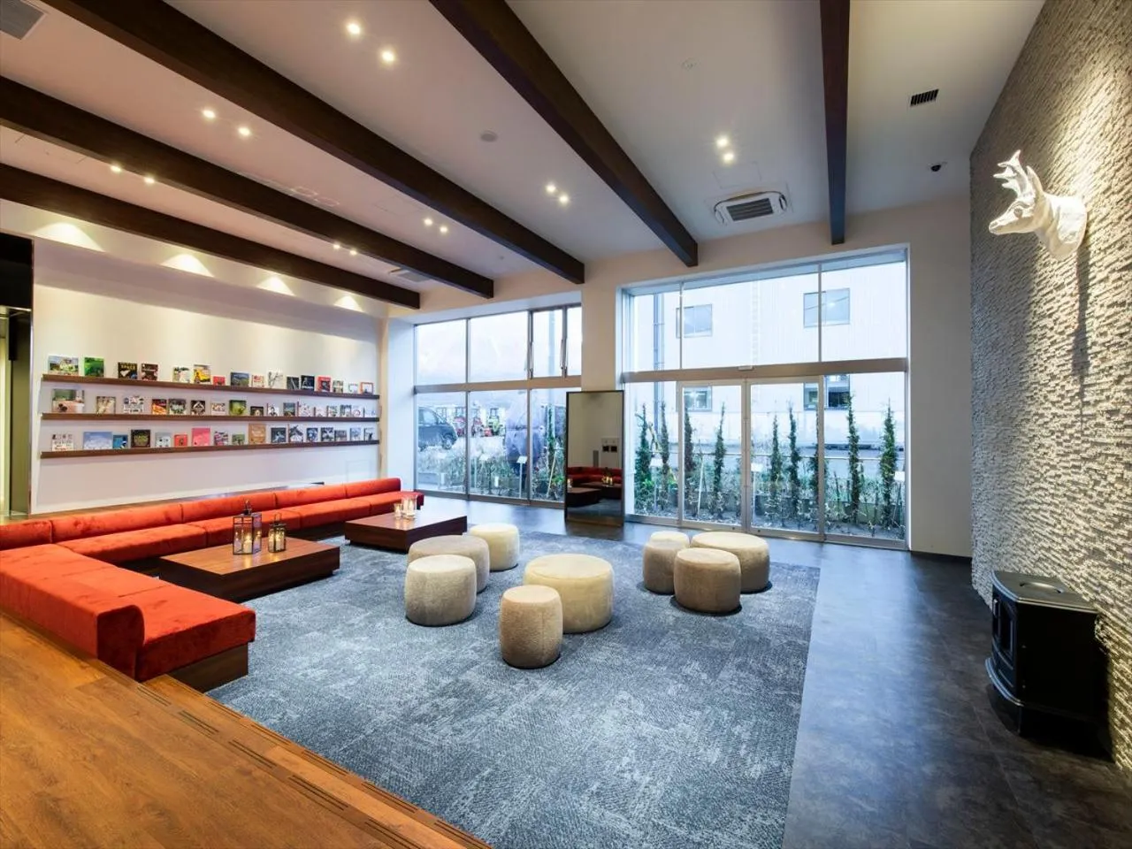 Communal lounge/ TV room in TORIFITO HOTEL&POD NISEKO