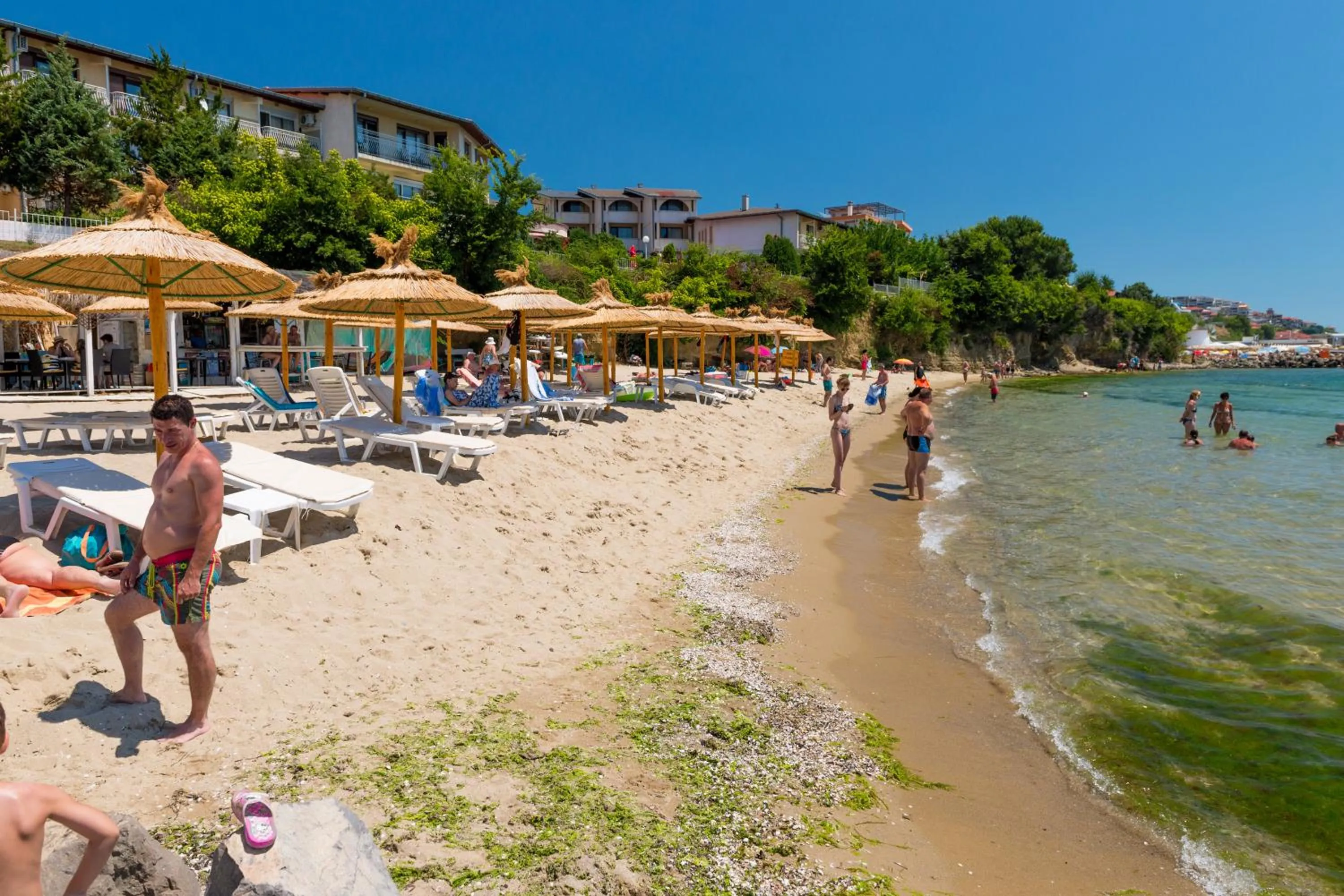 Iris Beach Hotel