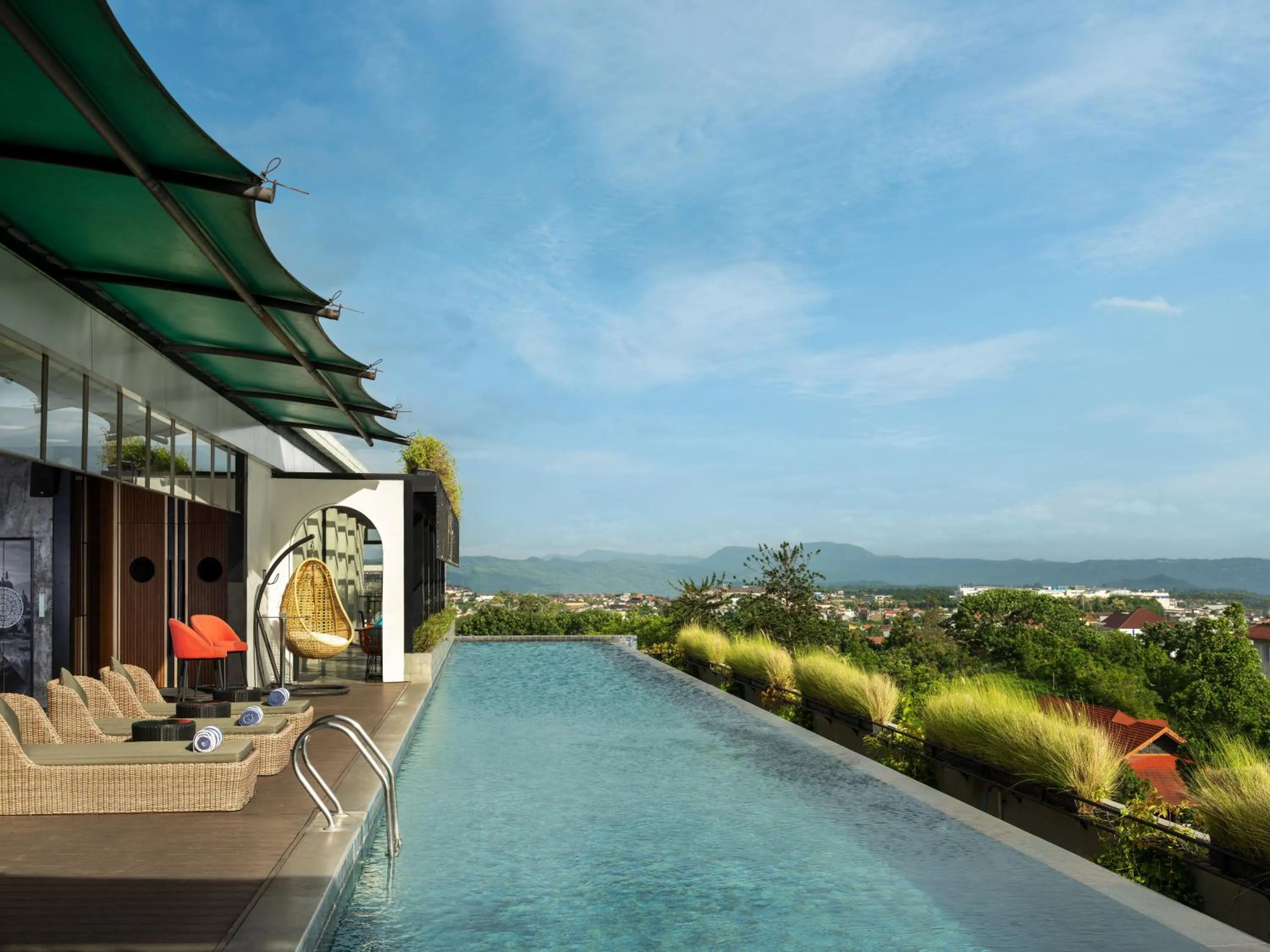 Swimming pool in The Manohara Hotel Yogyakarta