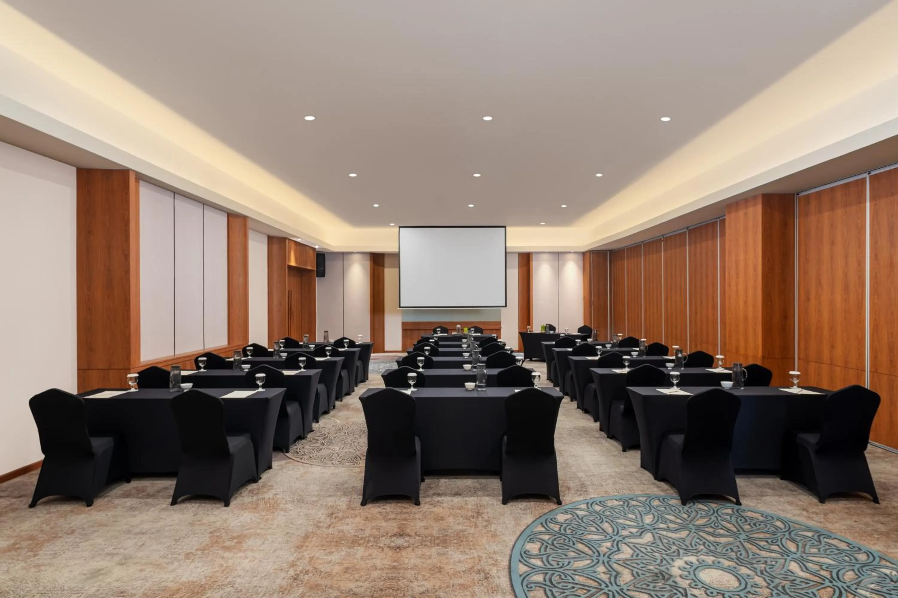 Meeting/conference room in The Manohara Hotel Yogyakarta