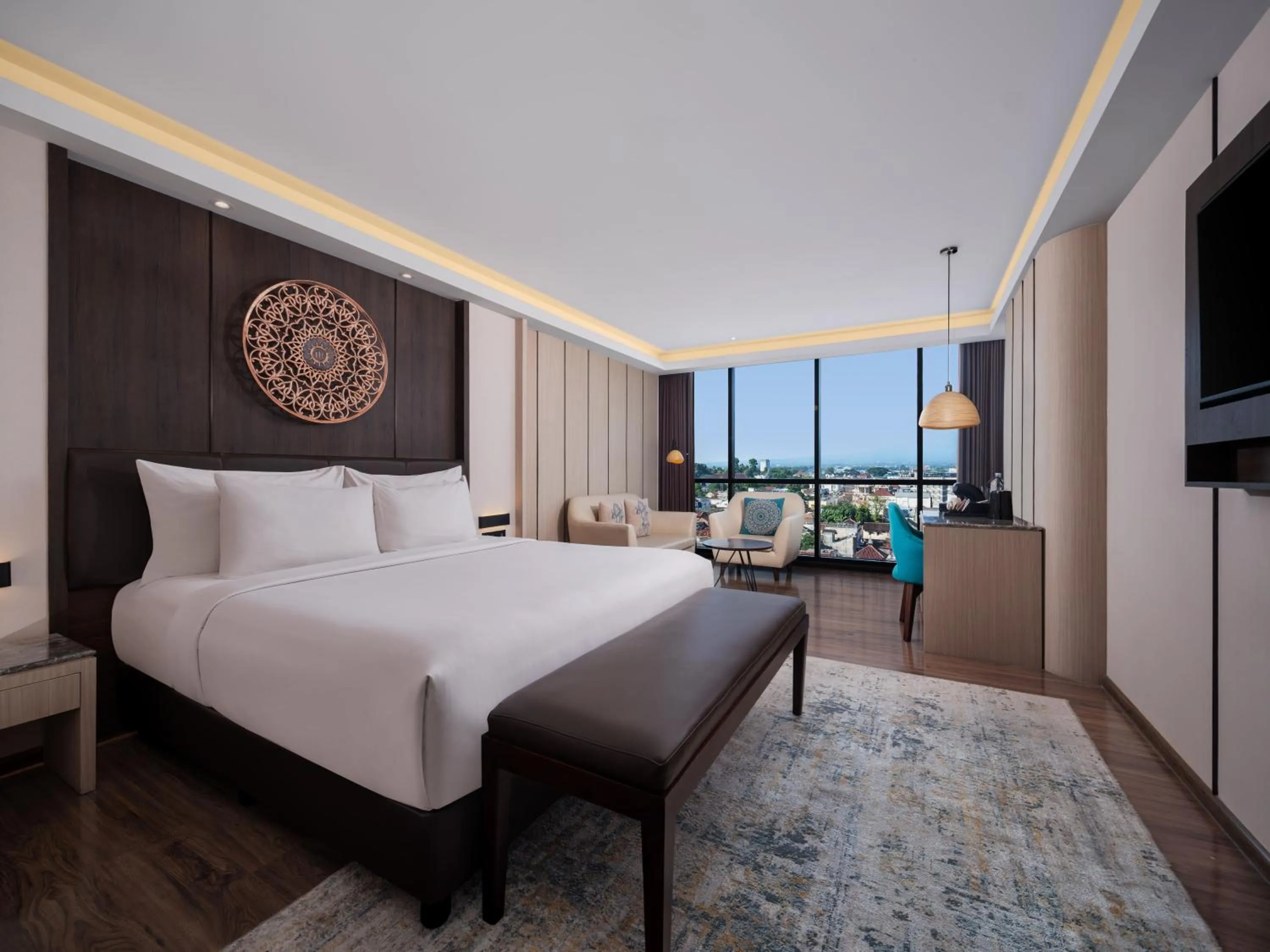 Bedroom, Bed in The Manohara Hotel Yogyakarta