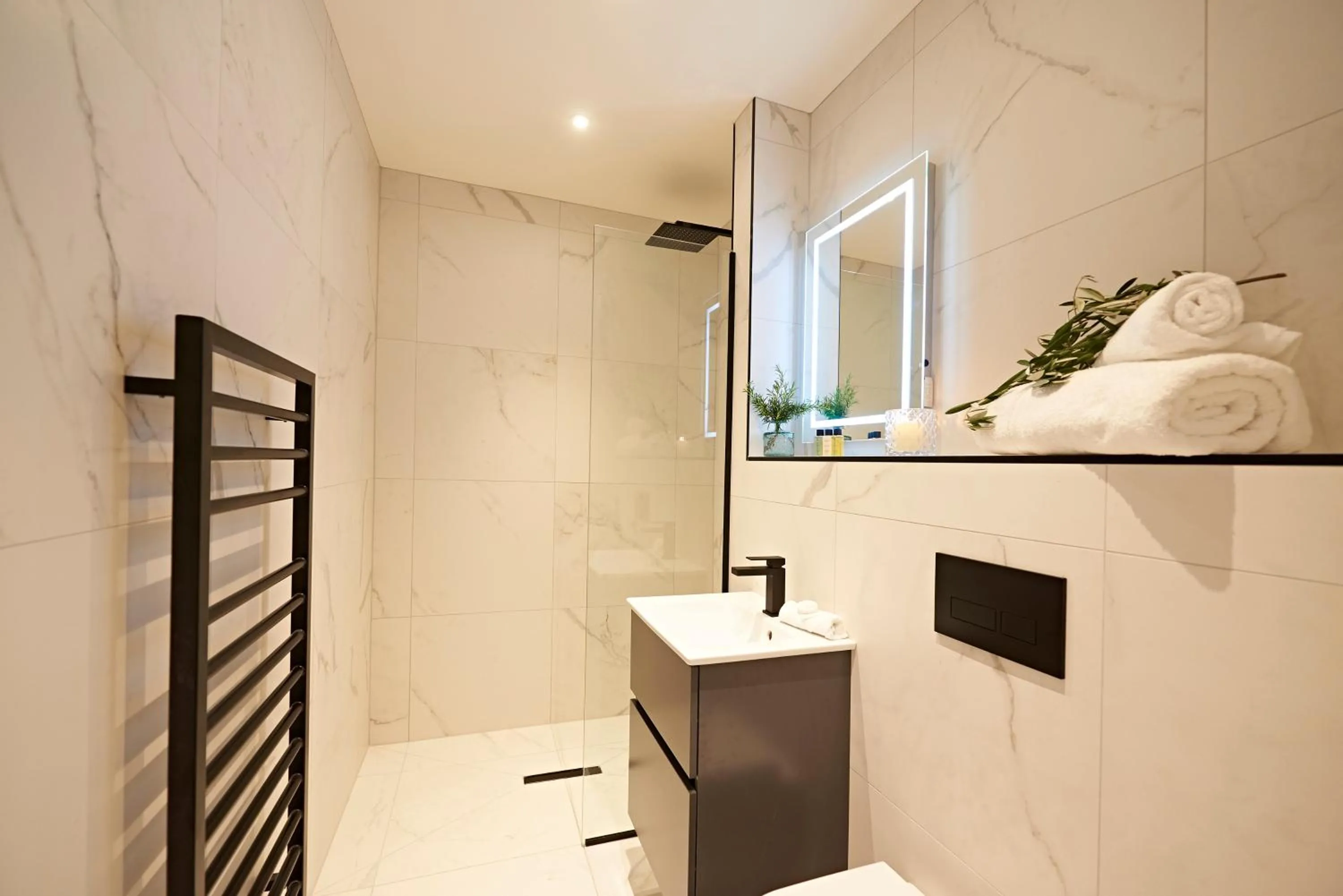 Bathroom in Valentino s Restaurant with Rooms