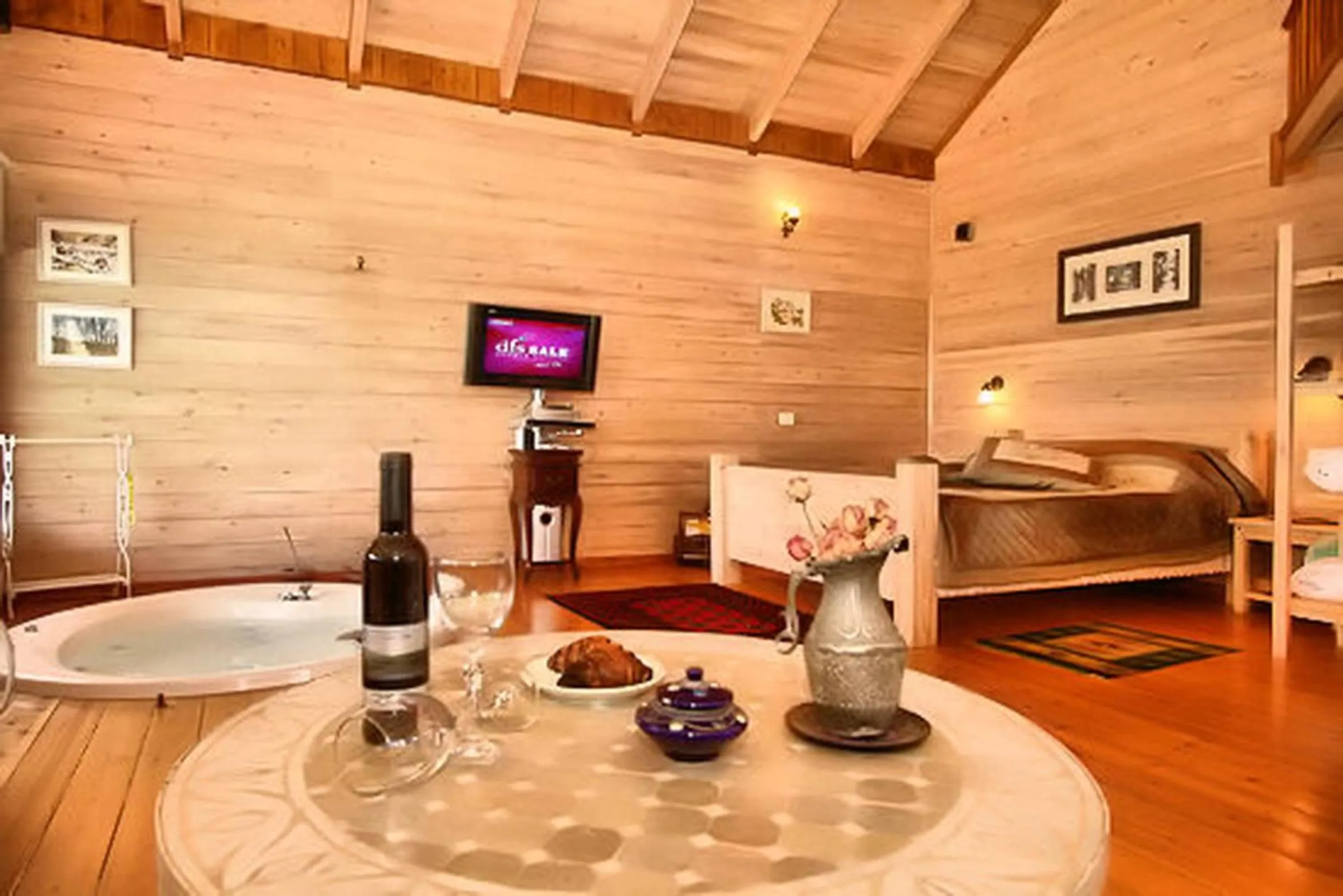 TV and multimedia in The Beautiful Cabins