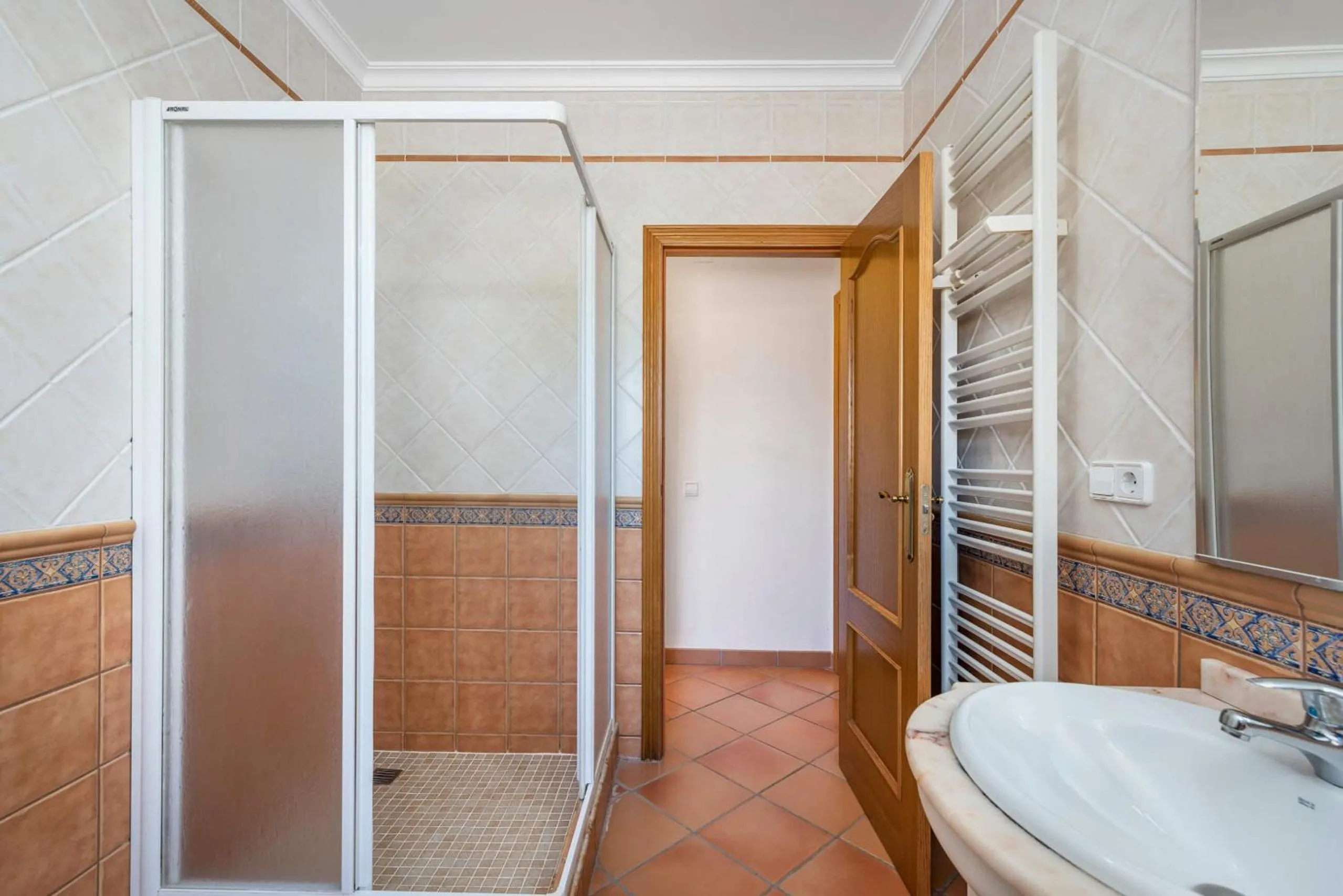 Bathroom in Villa Amanda - PlusHolidays