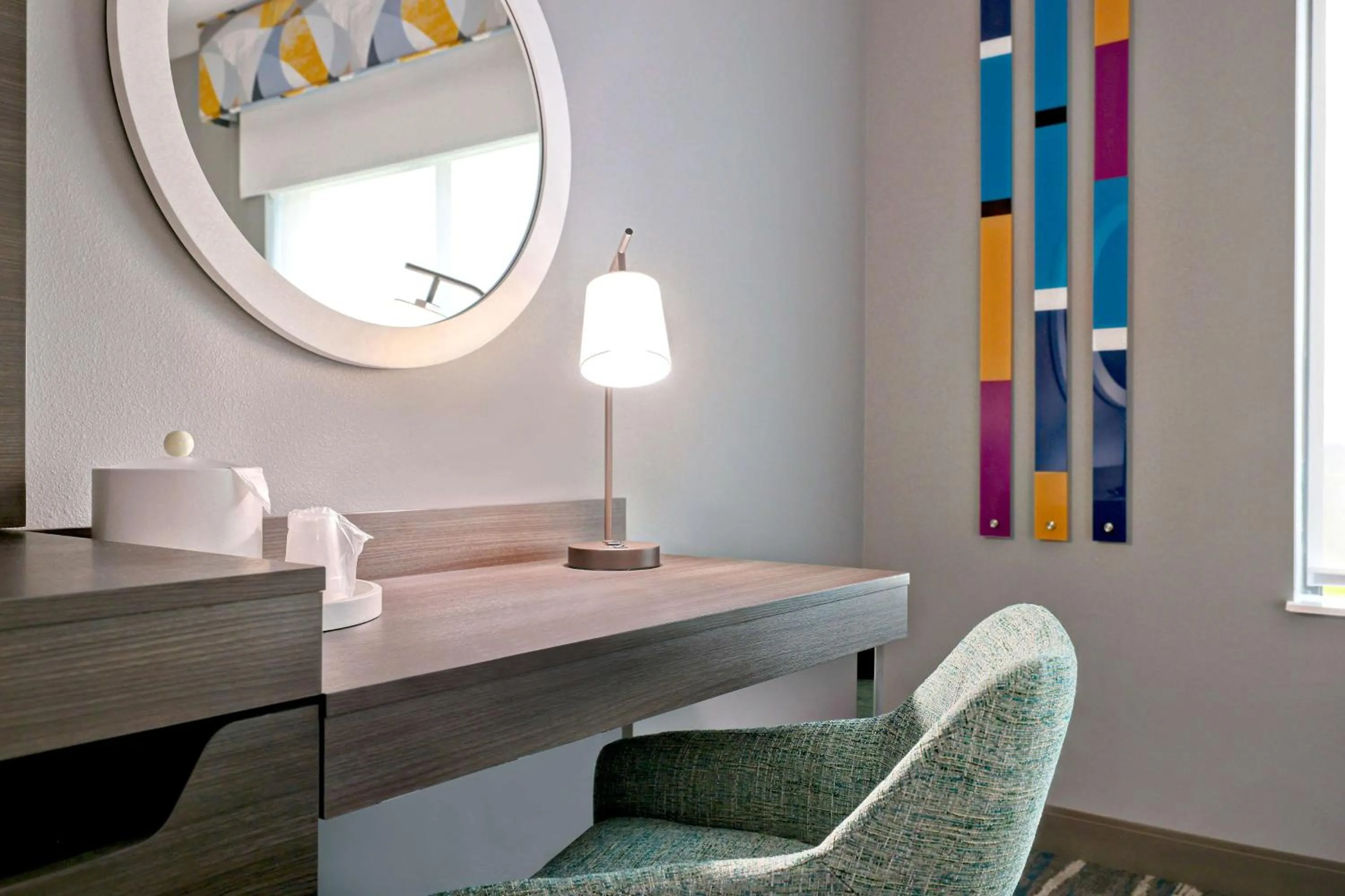 Bedroom in Hampton Inn & Suites Houston East Beltway 8, Tx