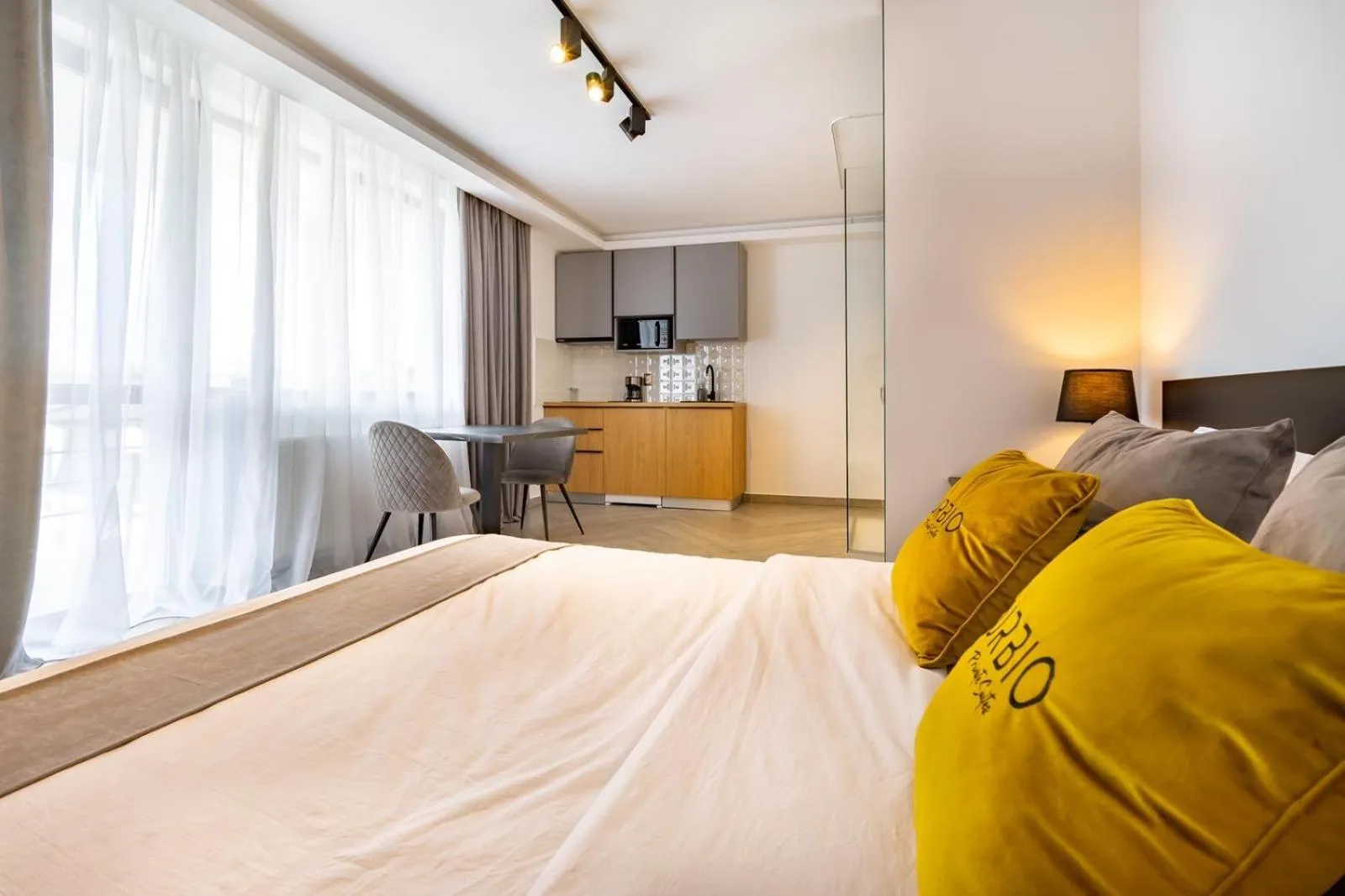 Shower, Bed in Urbio Private Suites