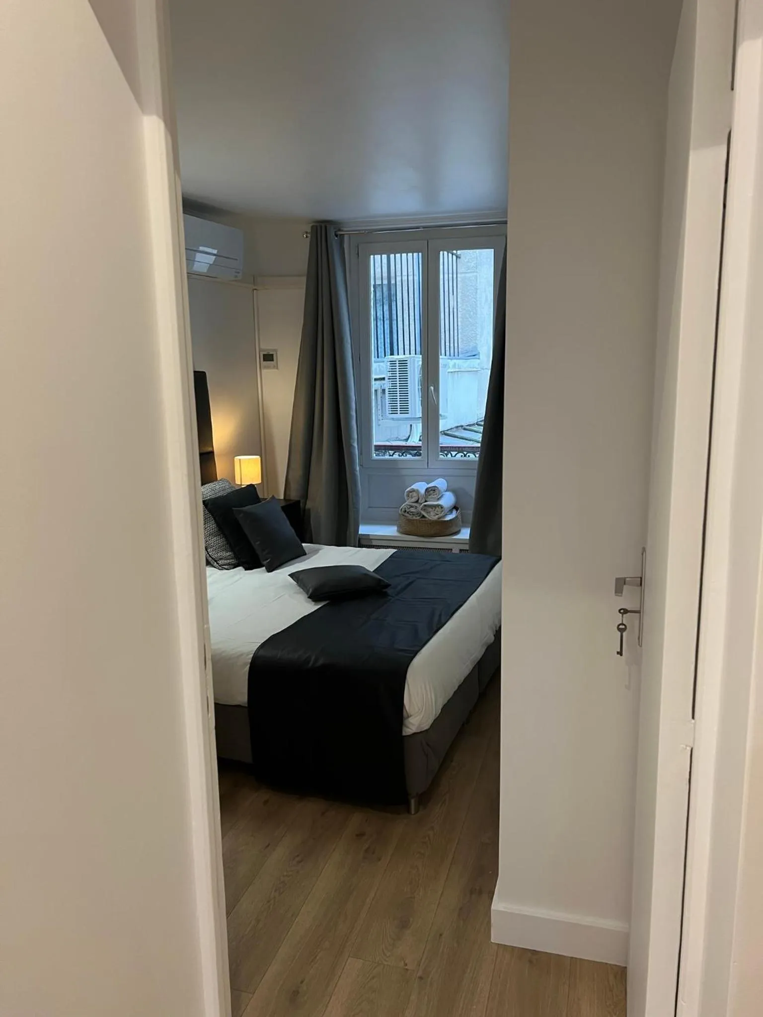 Bedroom, Bed in NOTRE DAME - STYLISH APARTMENT