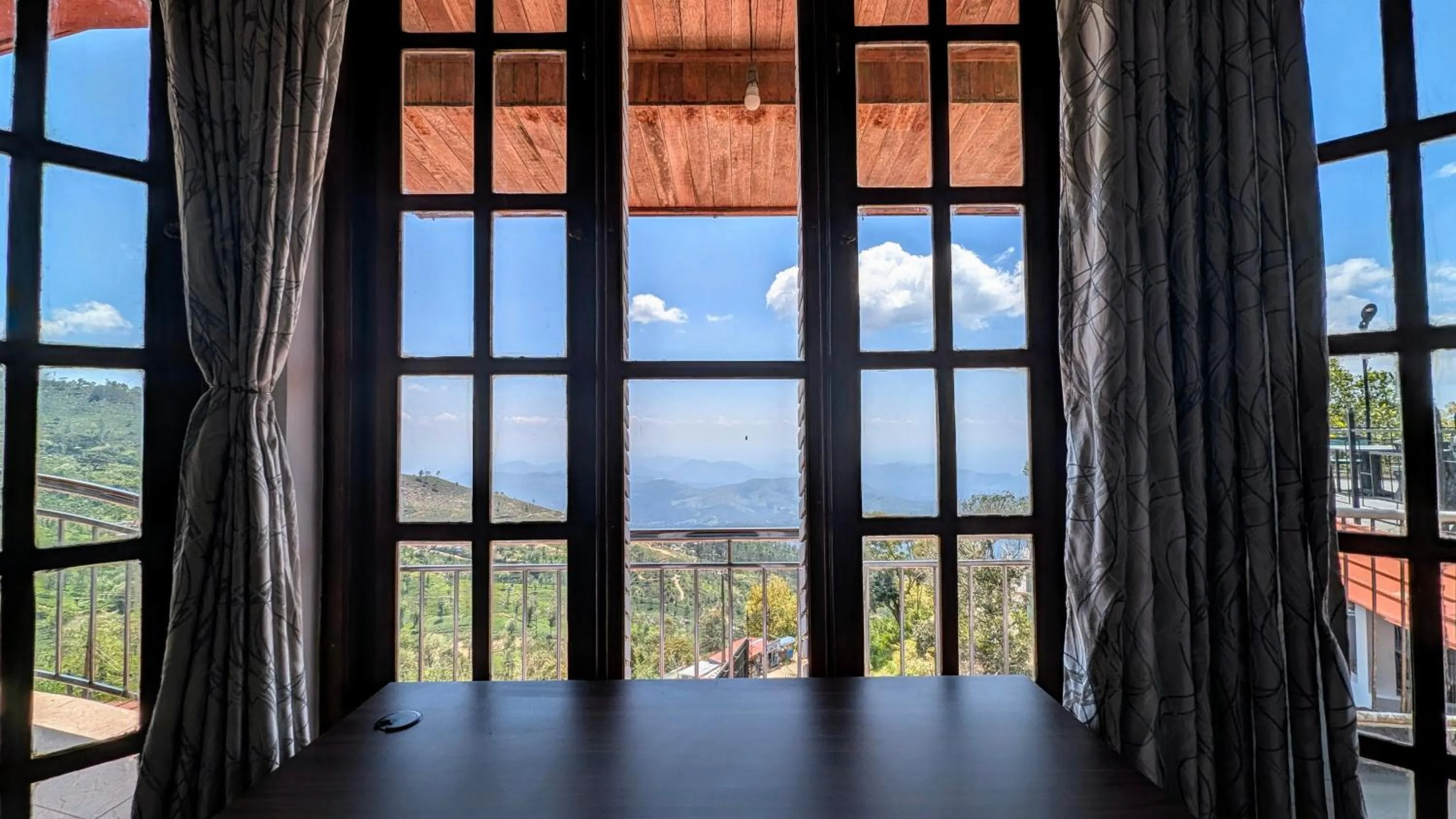 Mountain view in The Mist Holiday Bungalow