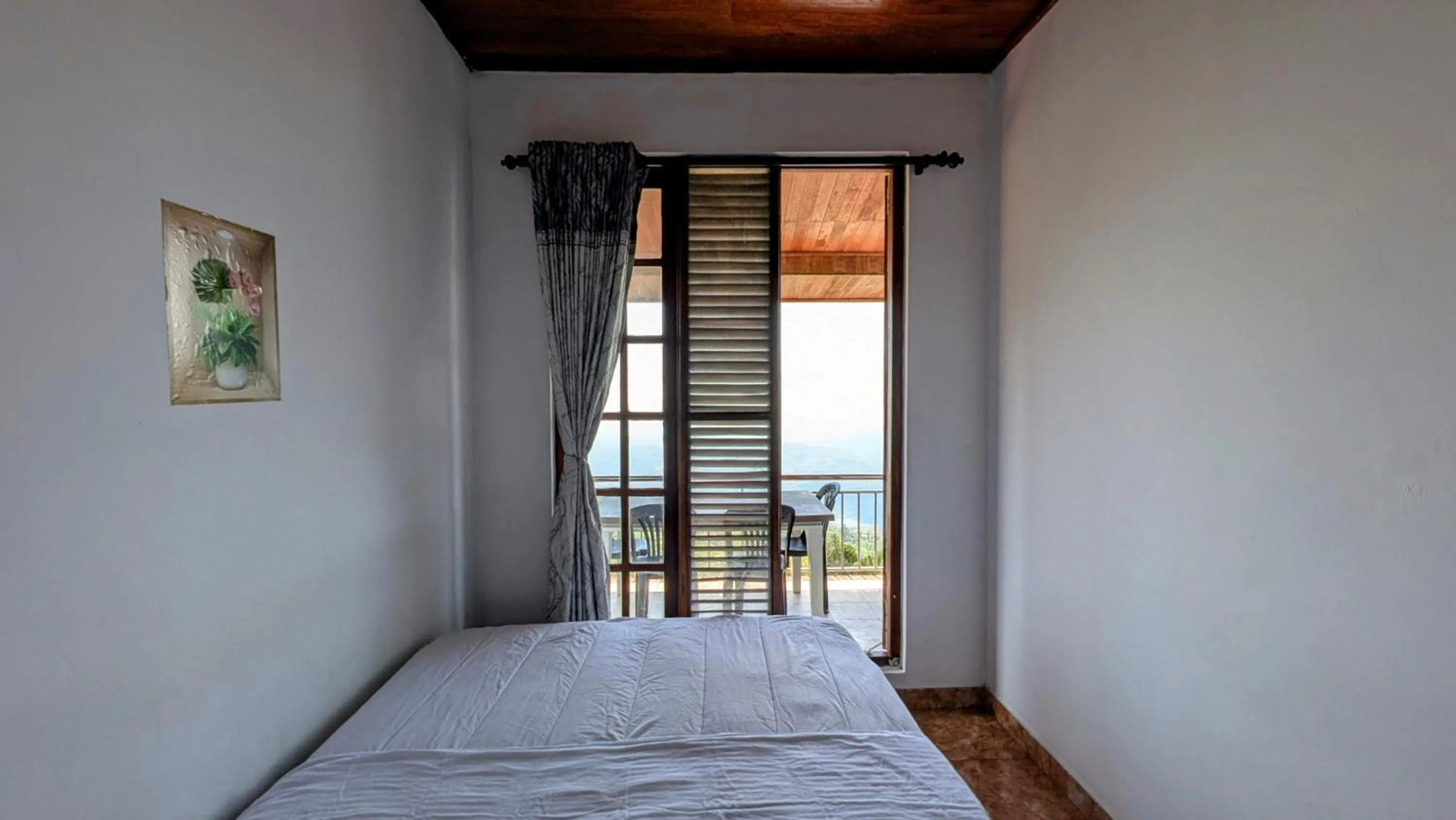 Bed in The Mist Holiday Bungalow