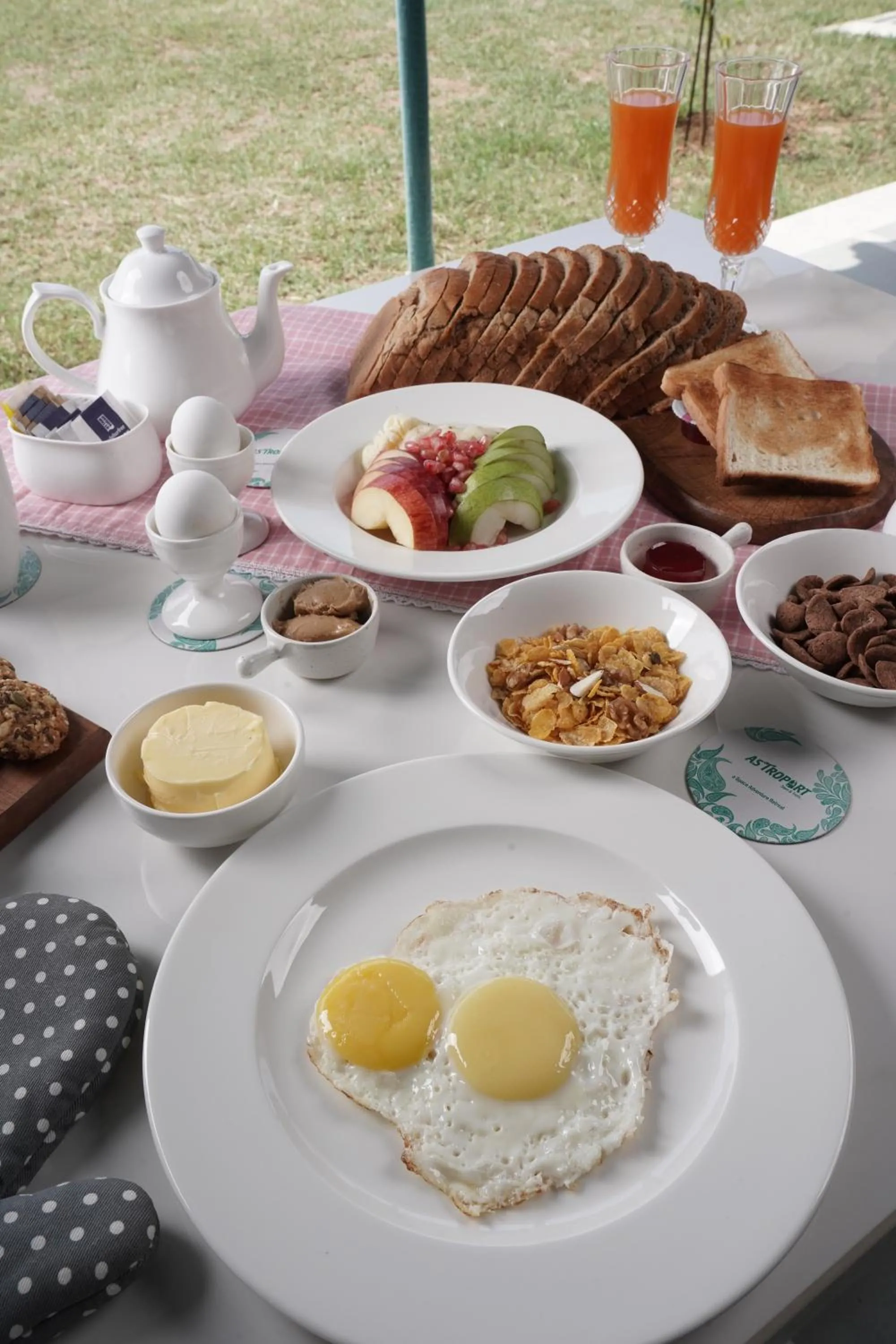 Food in Astroport Sariska Treetop by Eight Continents