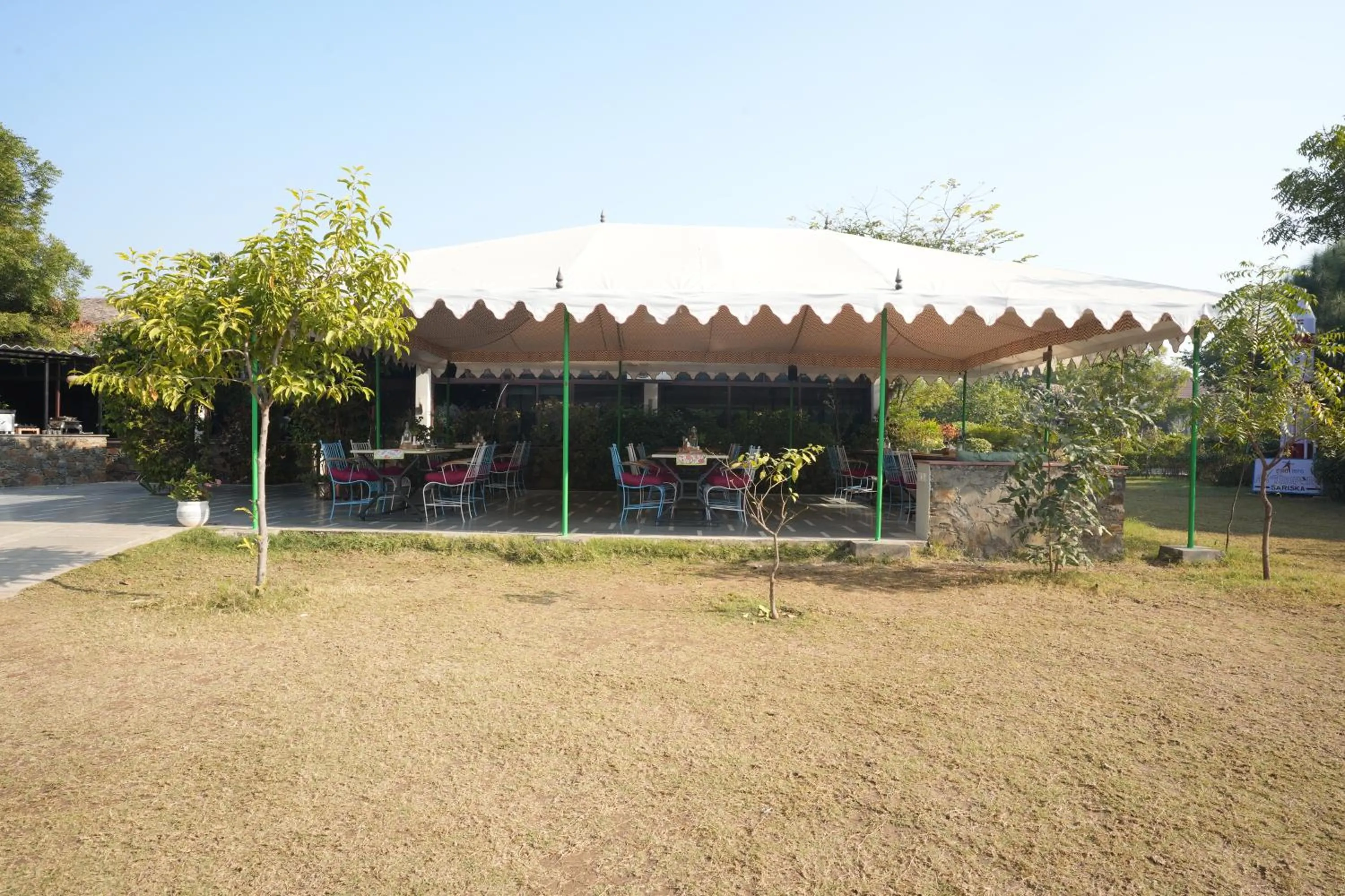 Restaurant/places to eat in Astroport Sariska Treetop by Eight Continents