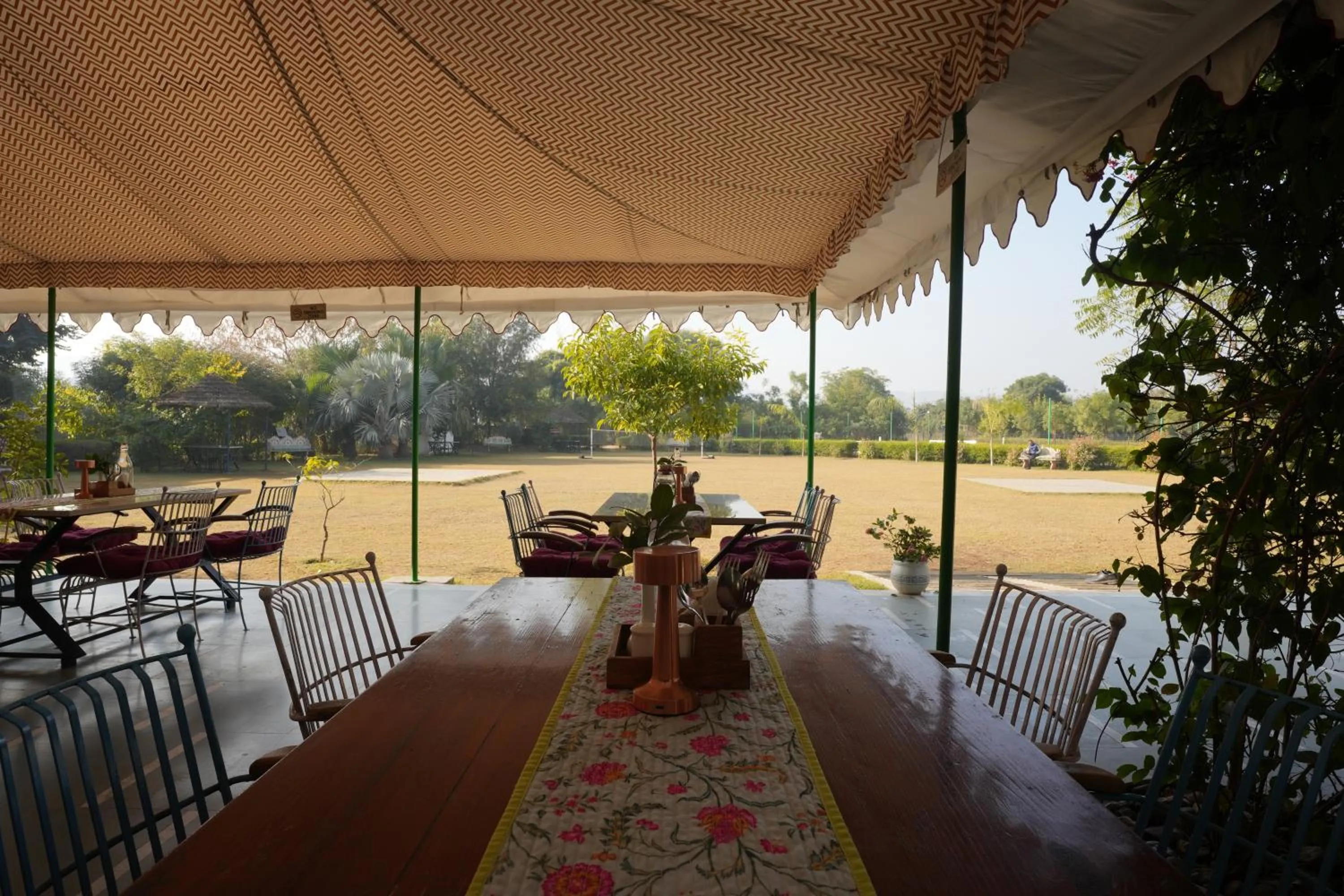 Restaurant/places to eat in Astroport Sariska Treetop by Eight Continents