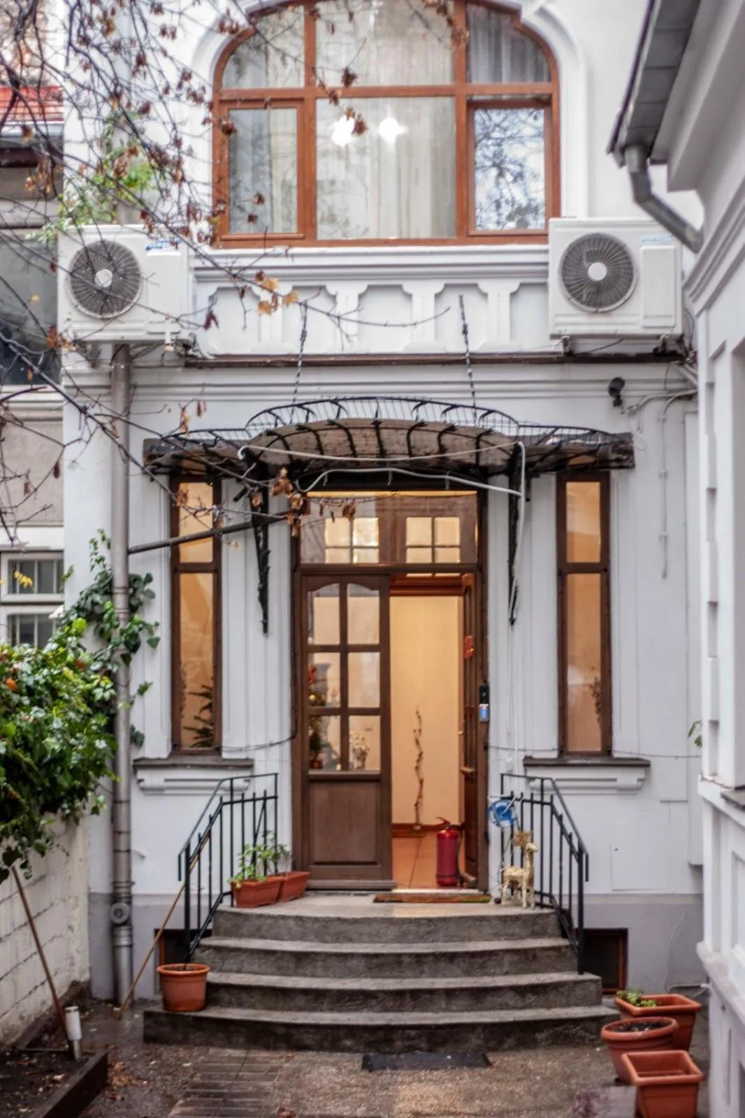 Happy Accomodation