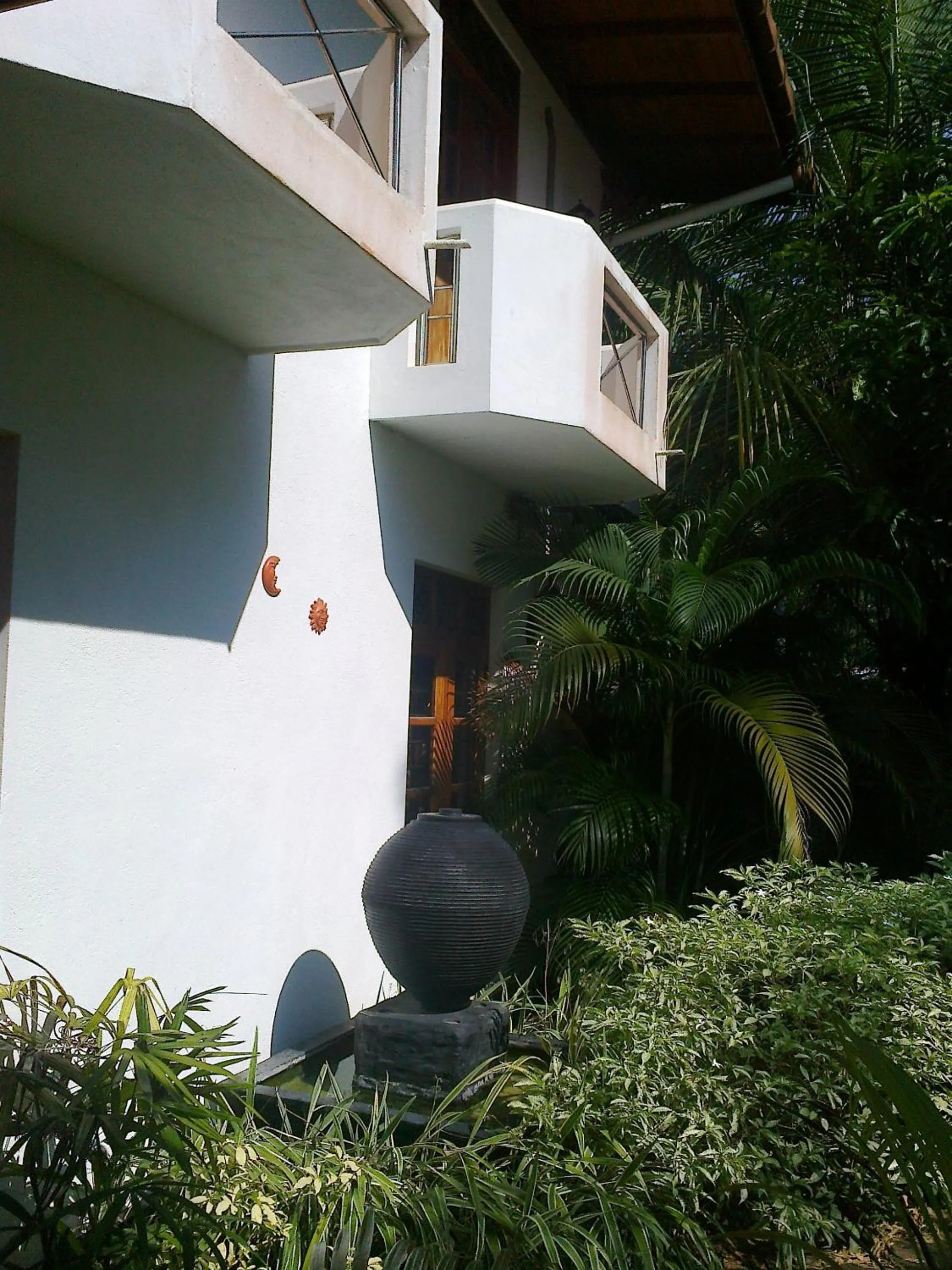 Day in Rohan Villa