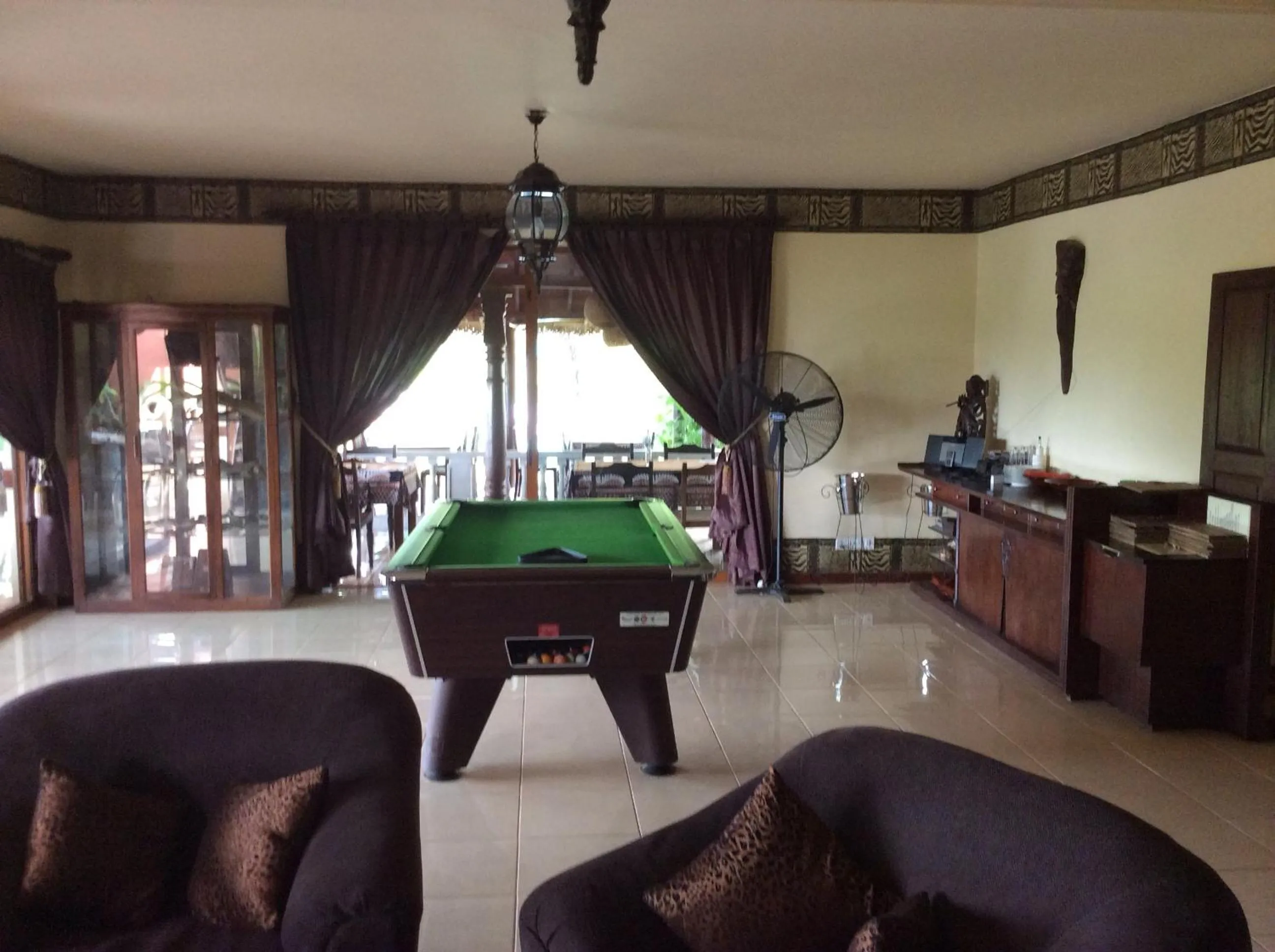 Communal lounge/ TV room in Asian Jewel Boutique Hotel