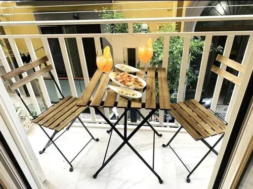 Apartment with Balcony - single occupancy in Donn'Anna Naples City Center Apartment with Balcony - single occupancy in Donn'Anna Naples City Center