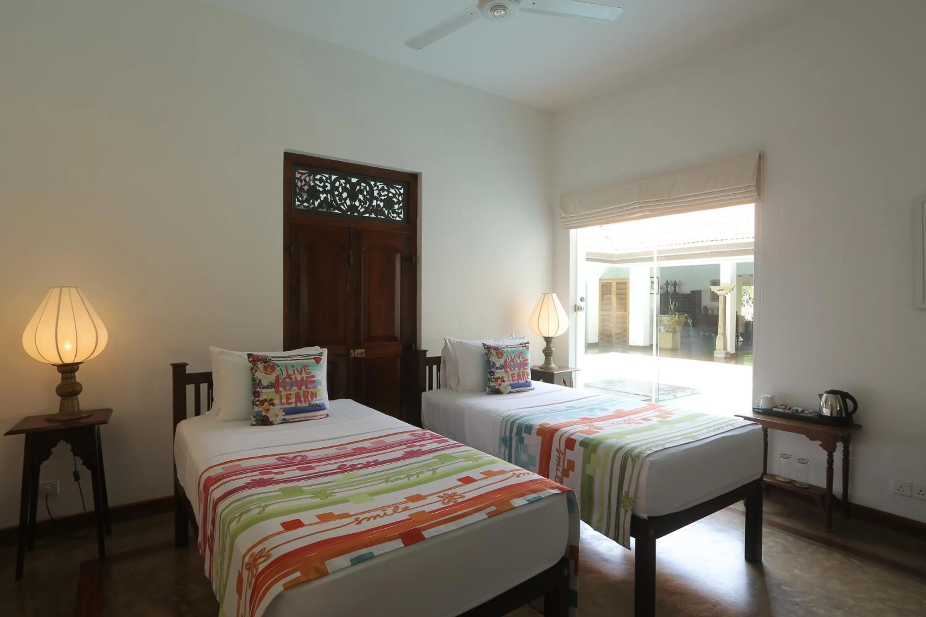 Property building, Bed in Villa Hundira