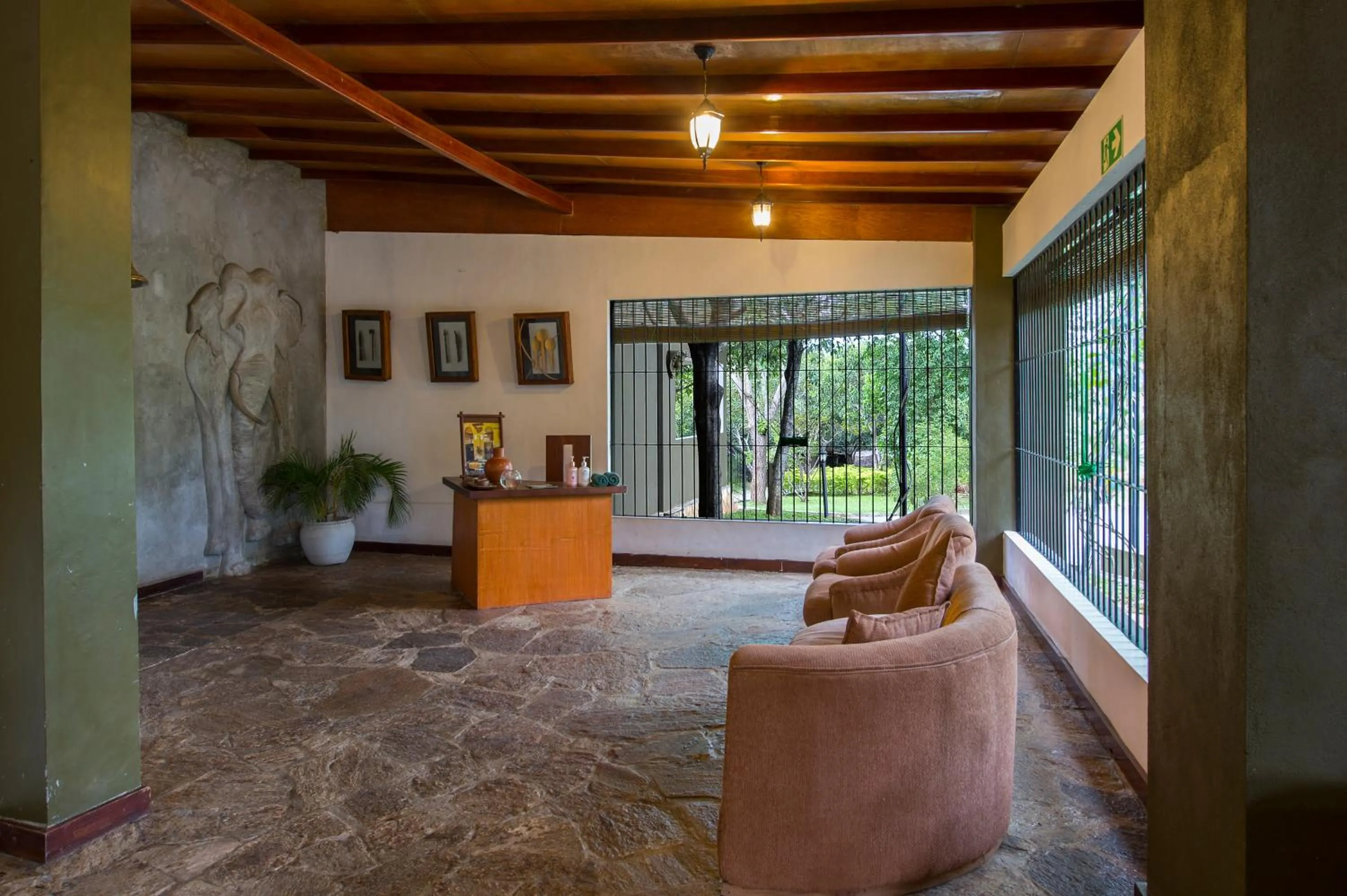 Lobby or reception in Kalu's Hideaway Udawalawe