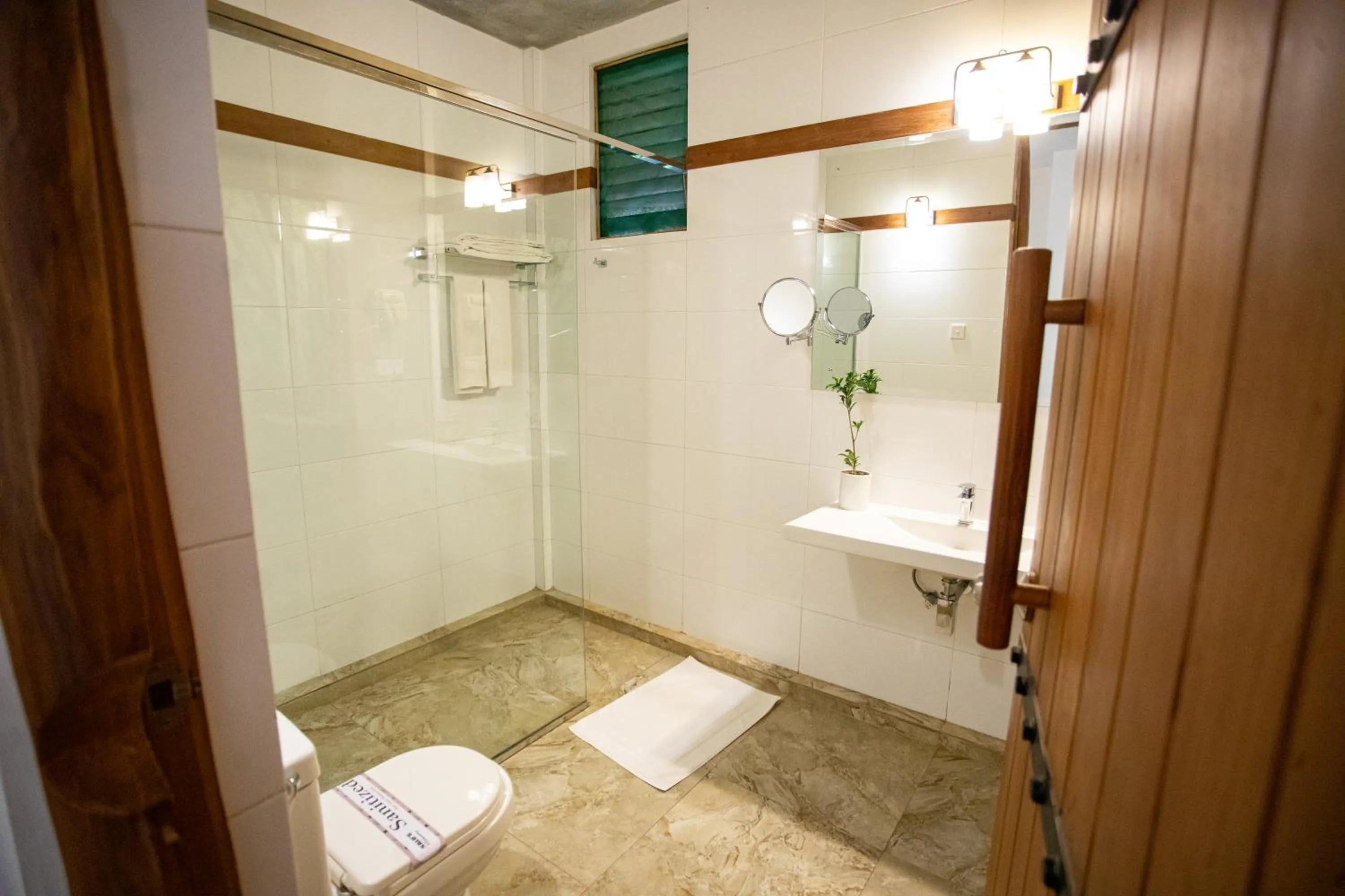 Bathroom in Kalu's Hideaway Udawalawe