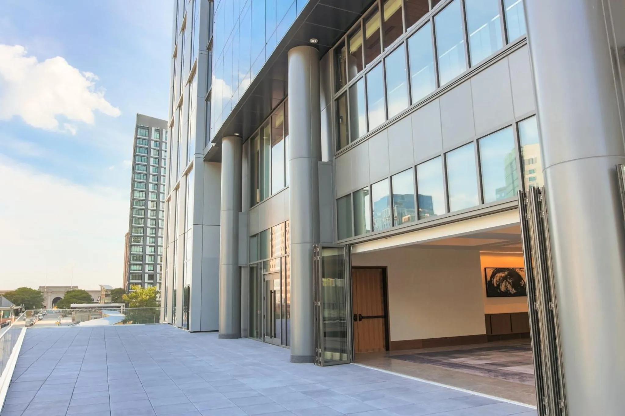 Meeting/conference room in Omni Boston Hotel at the Seaport