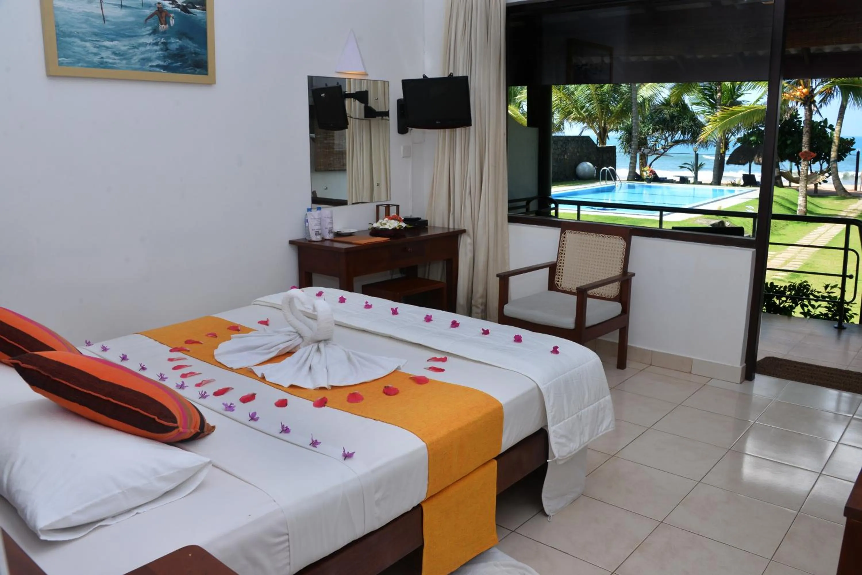 Bedroom, Bed in Sea Rock Villa