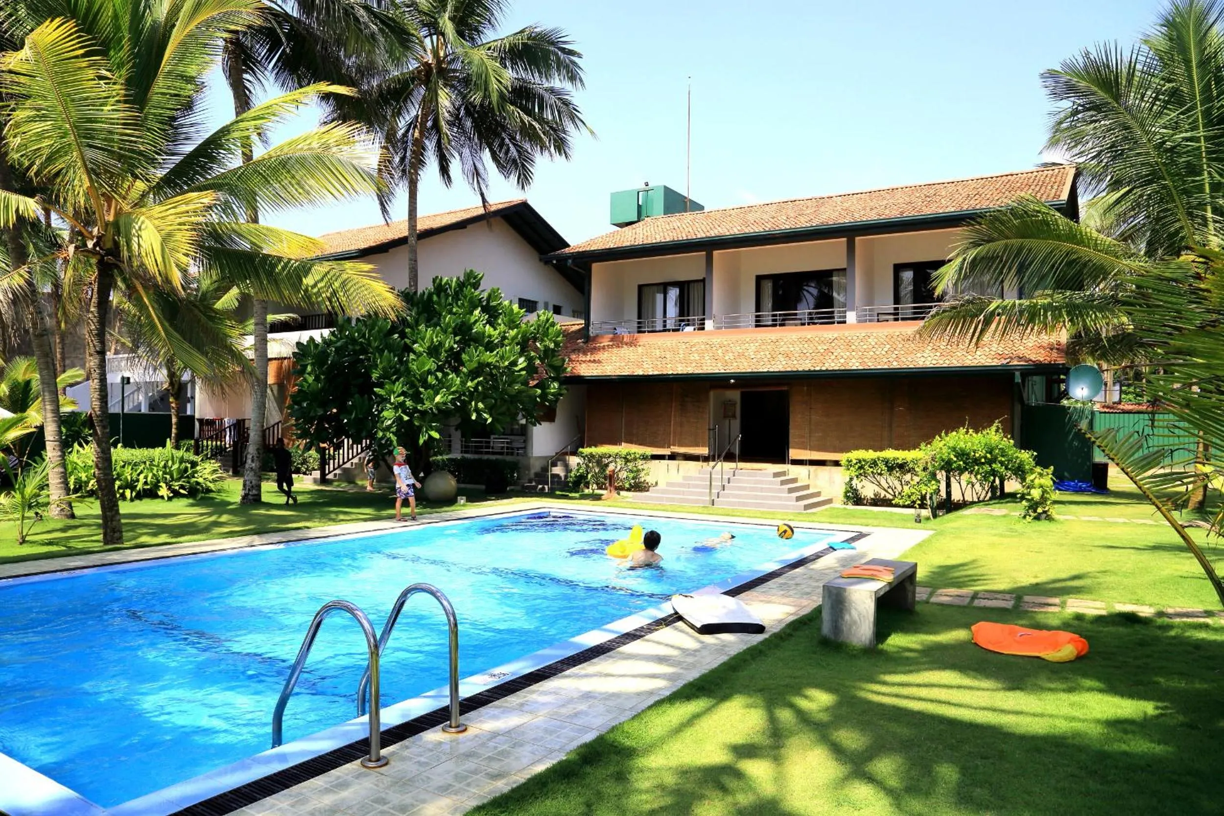 Property building in Sea Rock Villa