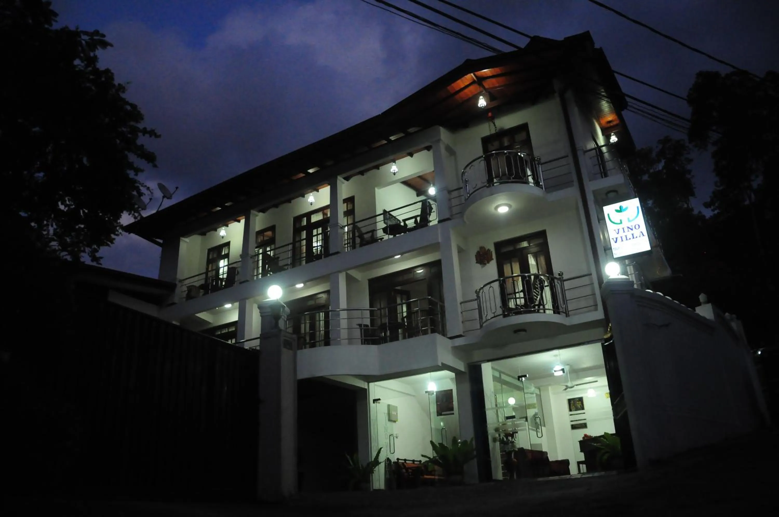 Vino Villa Tourists & Local Accommodations - 24 Hrs