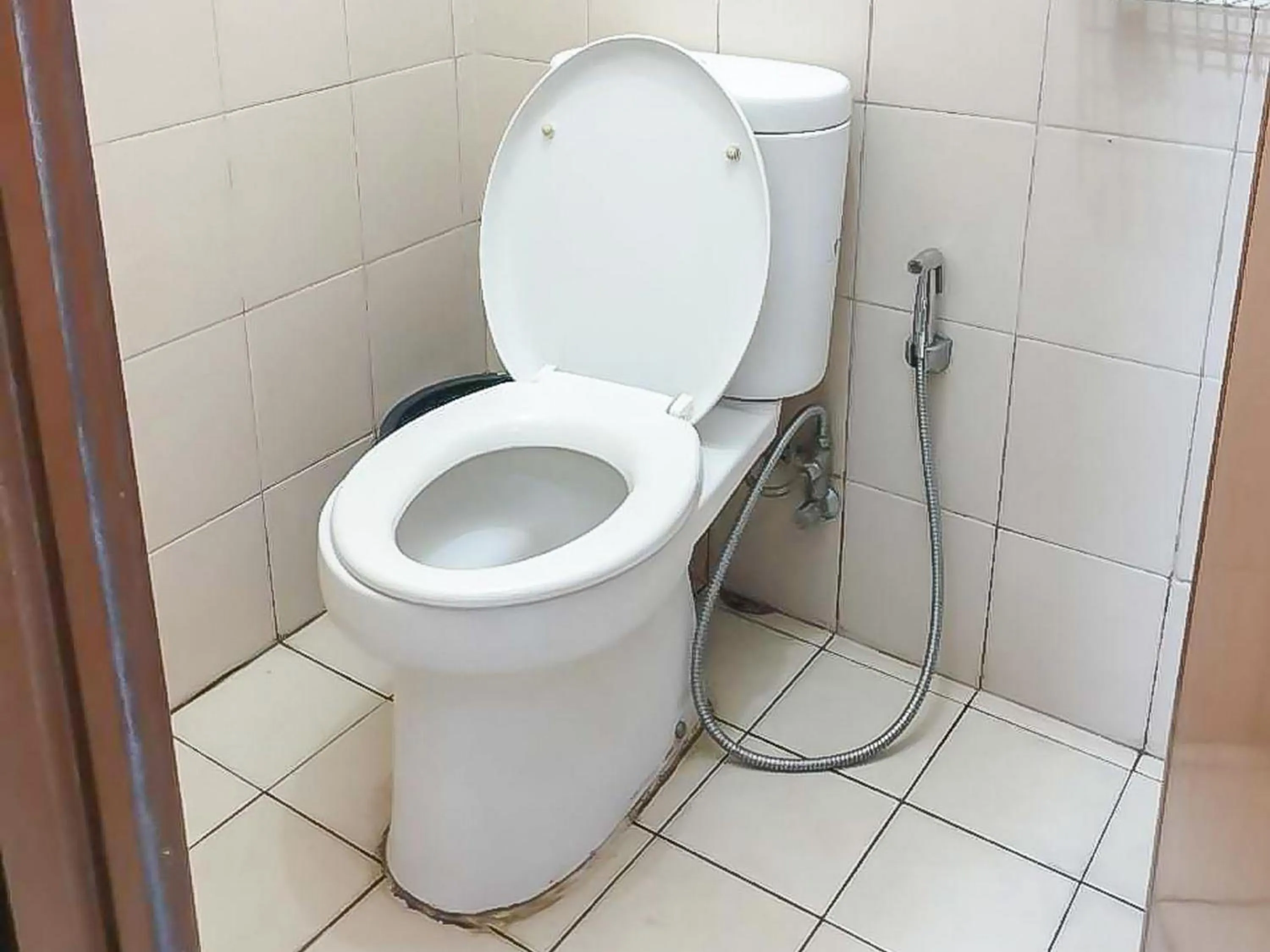 Toilet in Apartemen Sentra Timur Residence - Cheap Inn Tower Orange