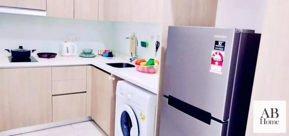 Kitchen or kitchenette in ABHOME "JAPAN SUITE" #GreenHaven #Olympic Pool #360"SeaView #JB