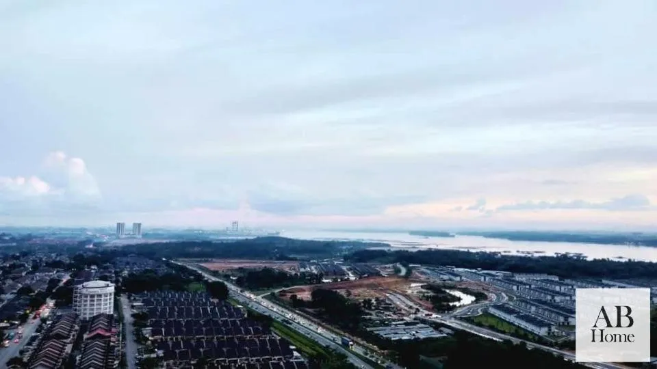 Balcony/Terrace in ABHOME "JAPAN SUITE" #GreenHaven #Olympic Pool #360"SeaView #JB