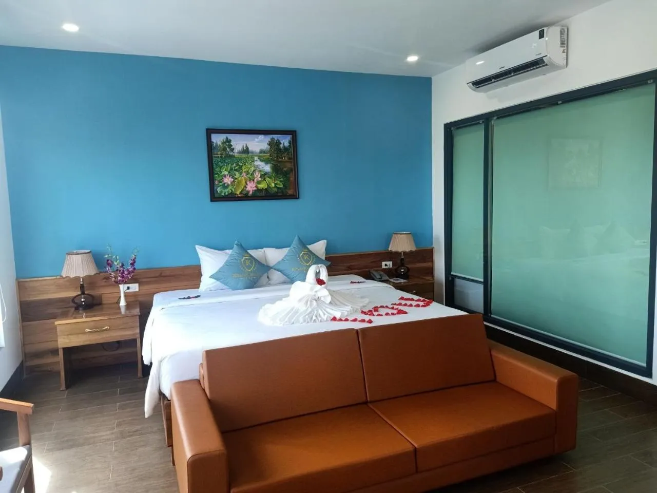 Bed in Royal Khanh Hotel