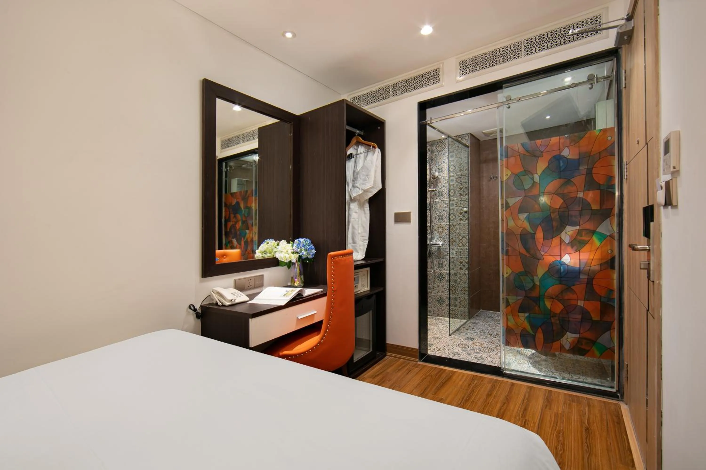 Coffee/tea facilities, Bed in Bendecir Hotel & Spa