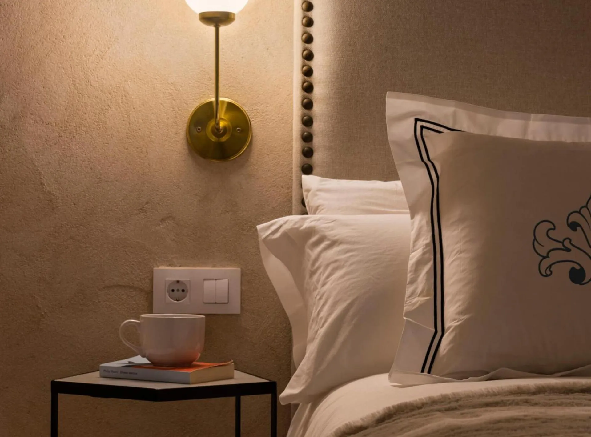 Bed in Casa Sevilla 1855 Suites by Época