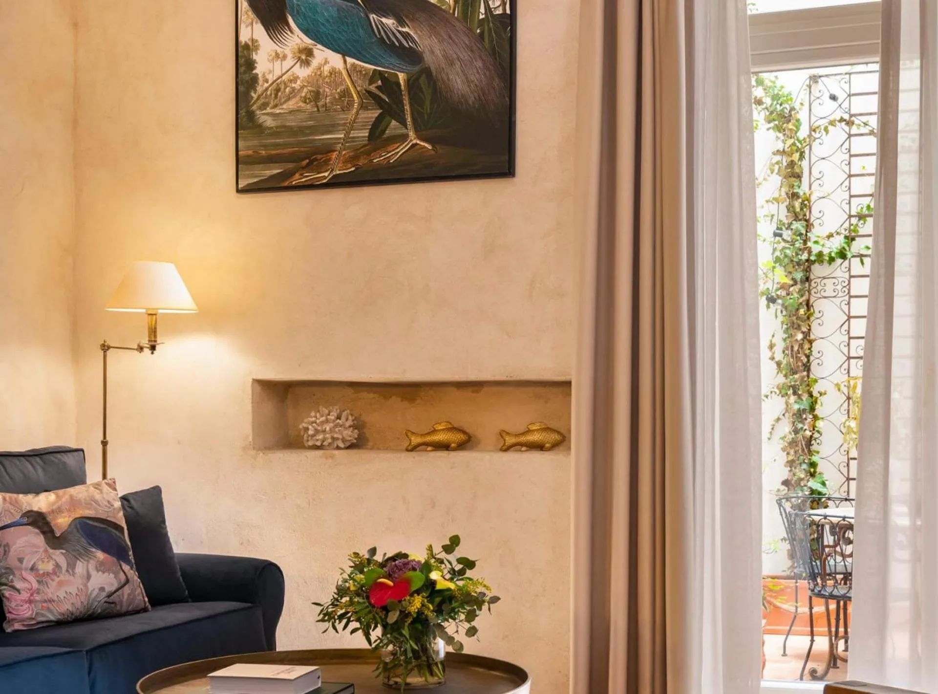 Patio in Casa Sevilla 1855 Suites by Época