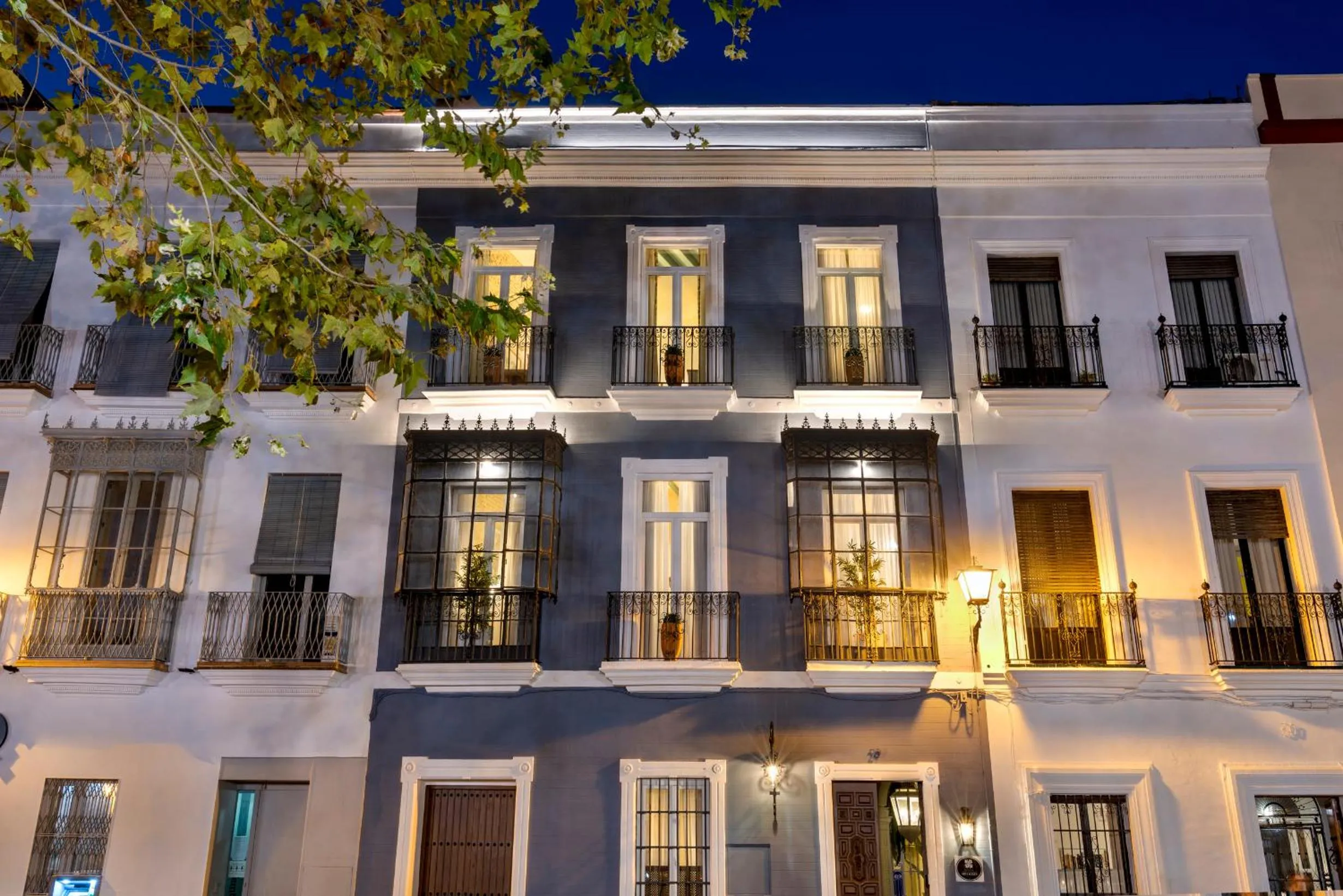 Property building in Casa Sevilla 1855 Suites by Época